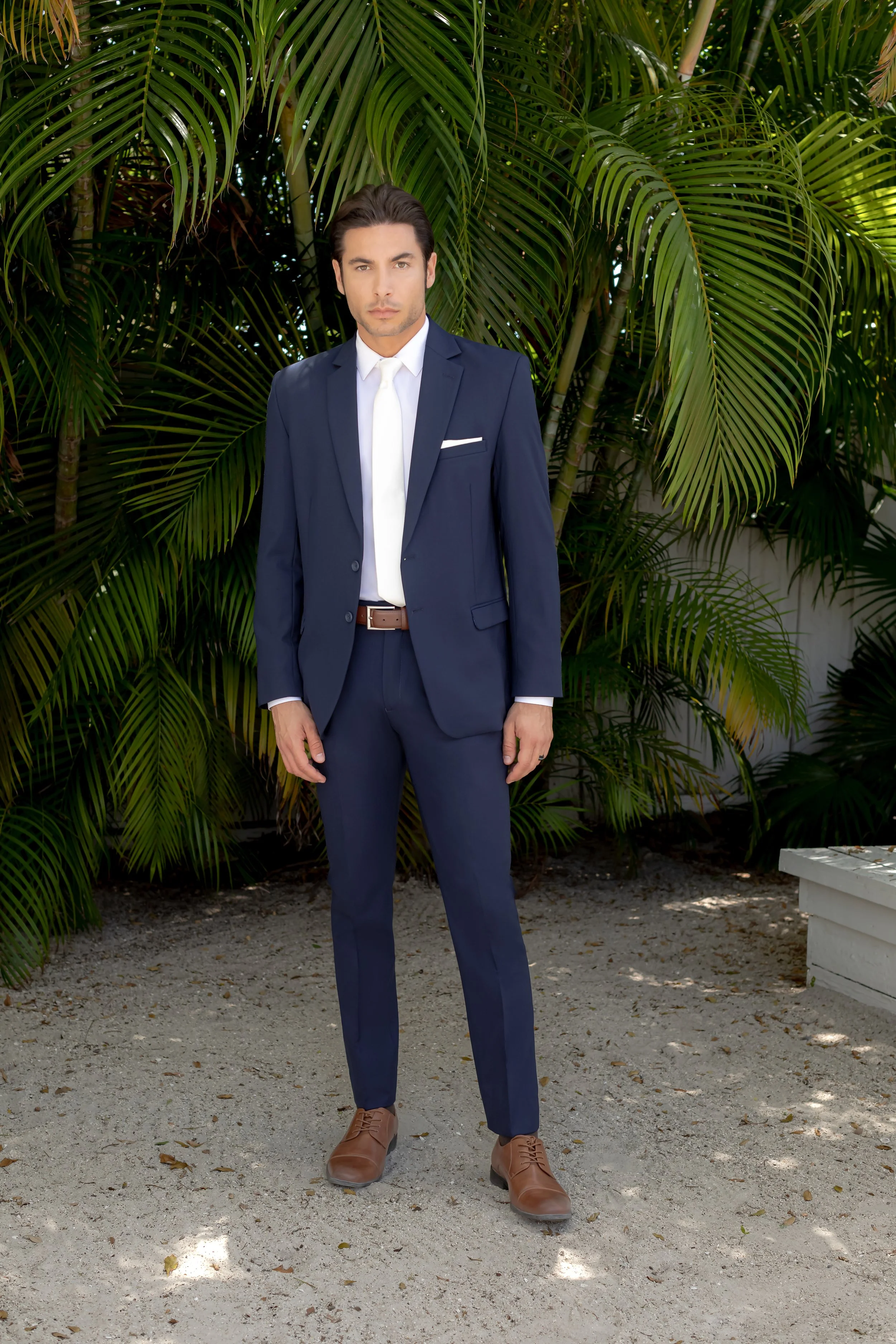 13_Harper_Navy_Dawson_Notch_Suit_0002.jpg