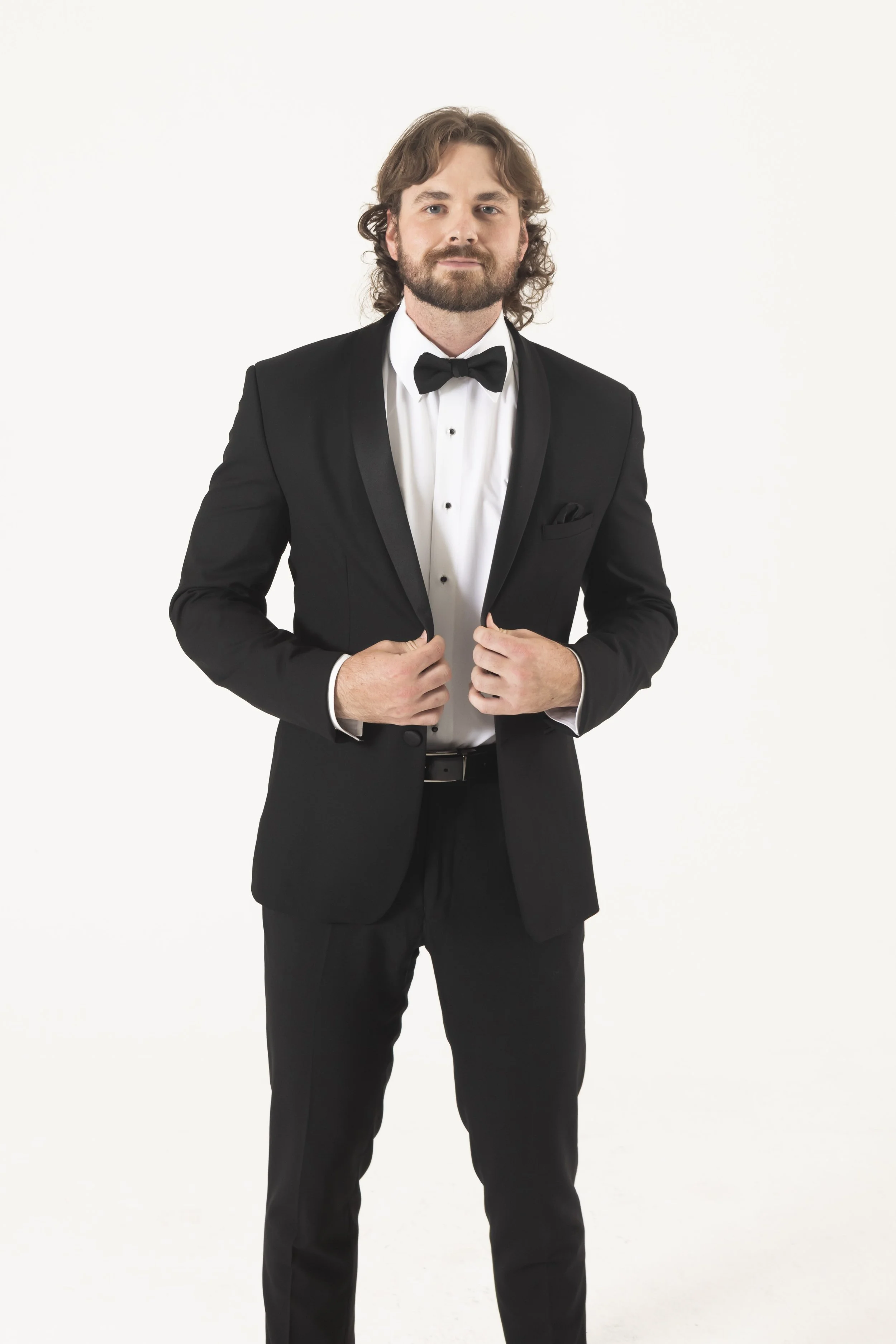 2022_Metro Tuxedo_1B Shawl_4924.jpg