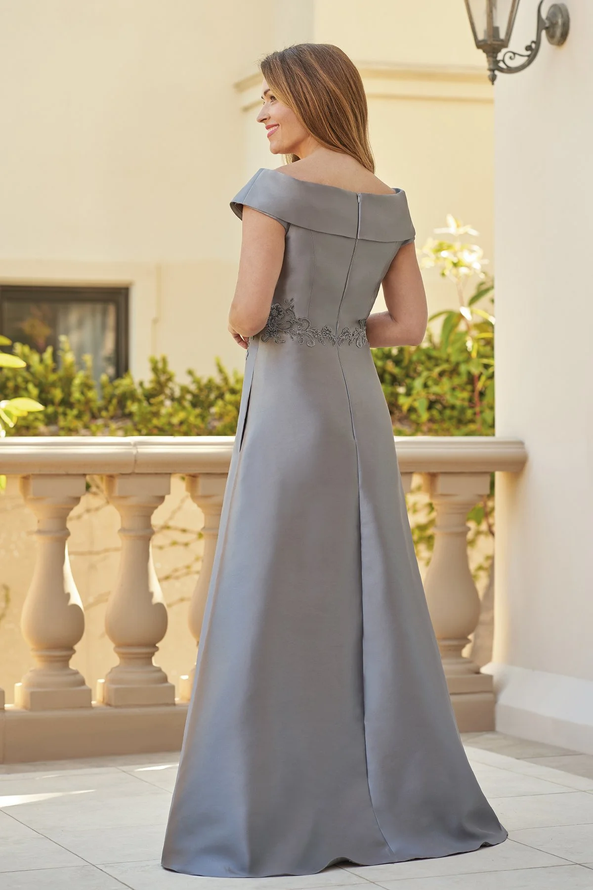 J215012-B.jpg