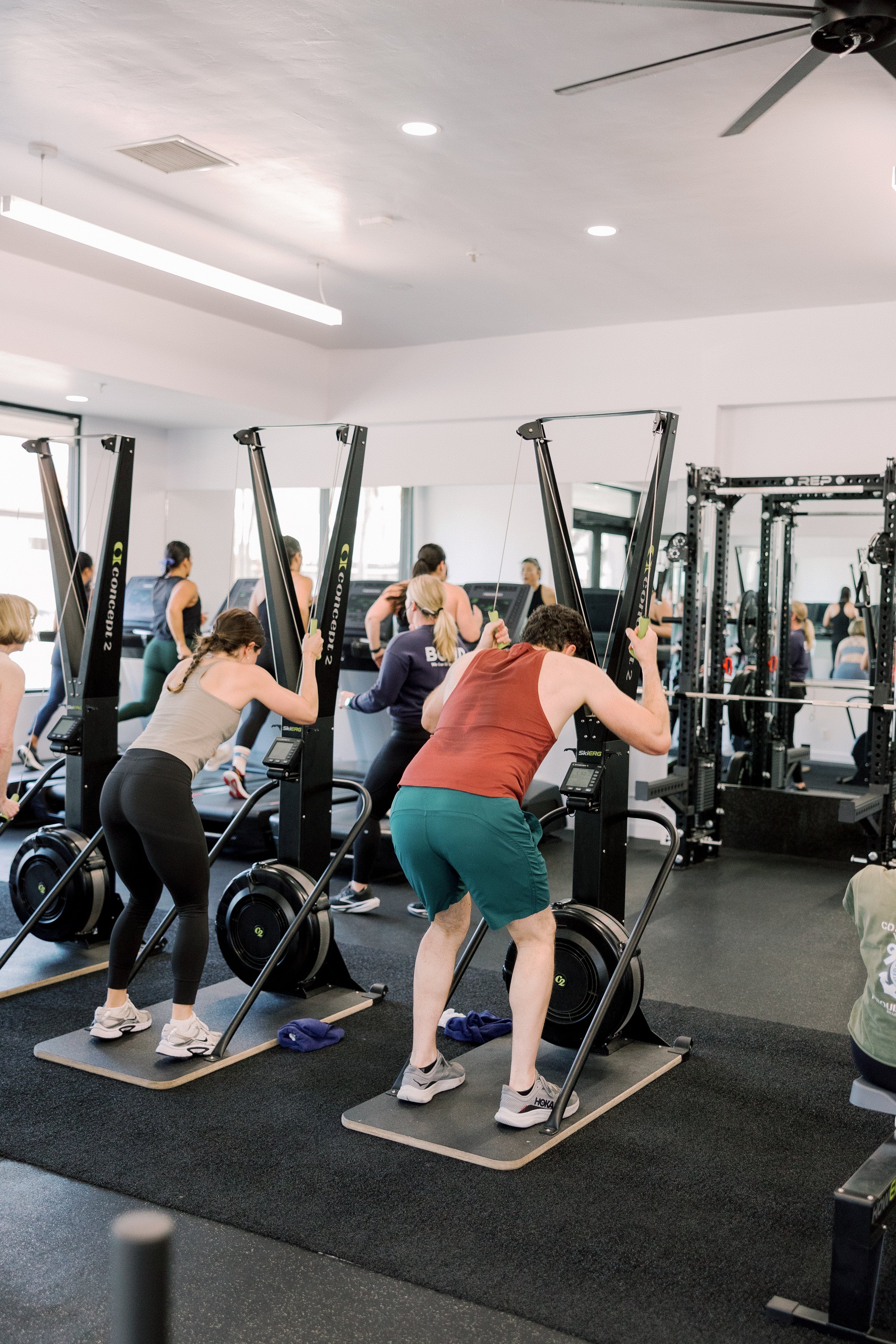 iHeart_Bond_2025_060 (1).jpg