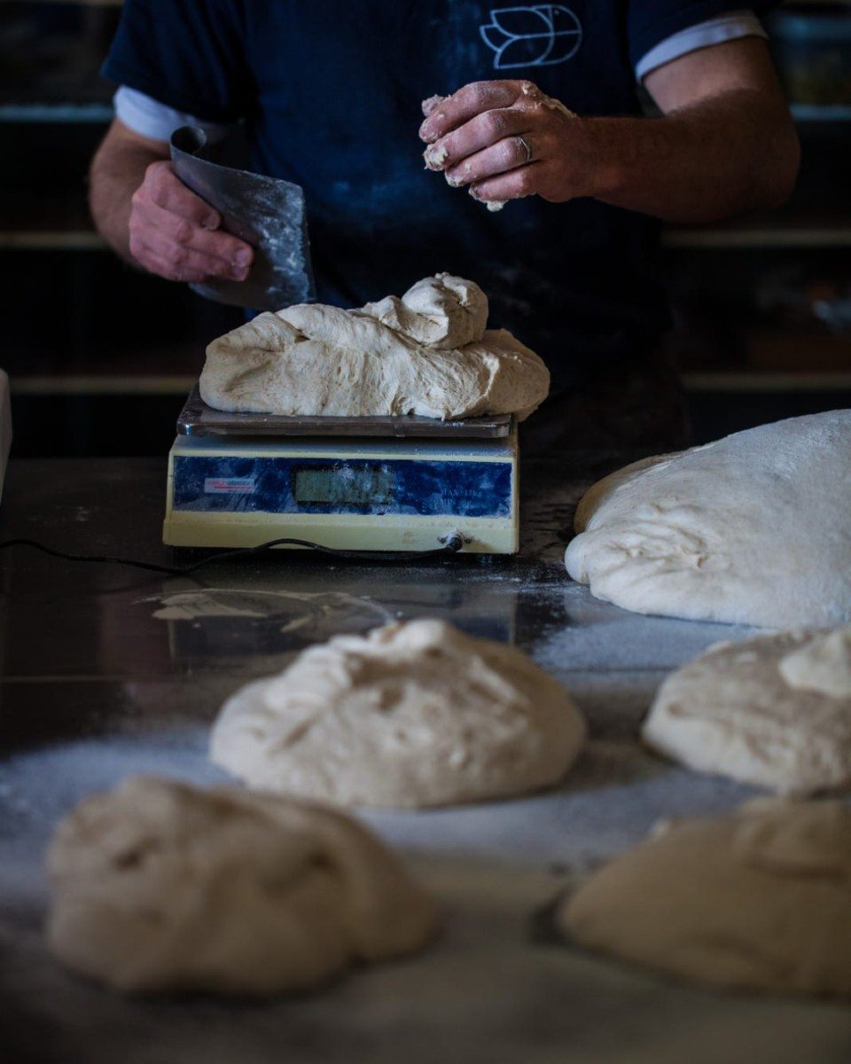 Doughy, delicate, and almost ready for the oven. The magic is happening!

#sourdoughschool #sourdoughbreads #sourdoughbaker #sourdoughbakery #sourdoughloaf #sourdoughbreadbaking #sourdoughrecipe