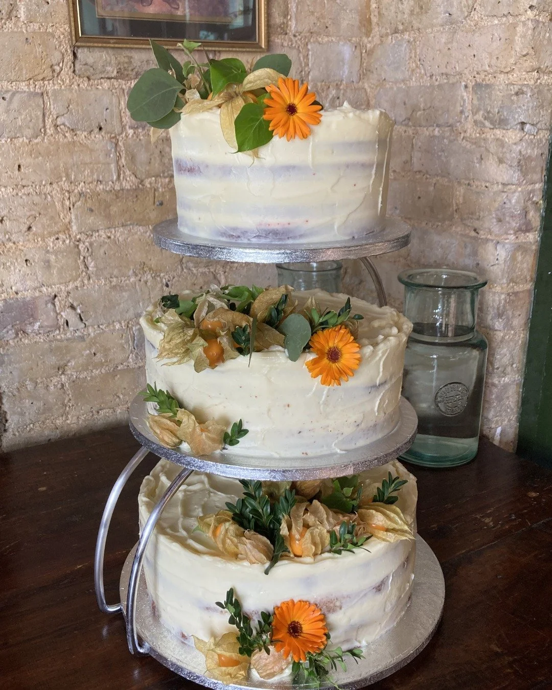 We used her grandma&rsquo;s cake stand for this one.
It&rsquo;s already held a few stories.
Now it holds this one too.


Link in bio to find out more.