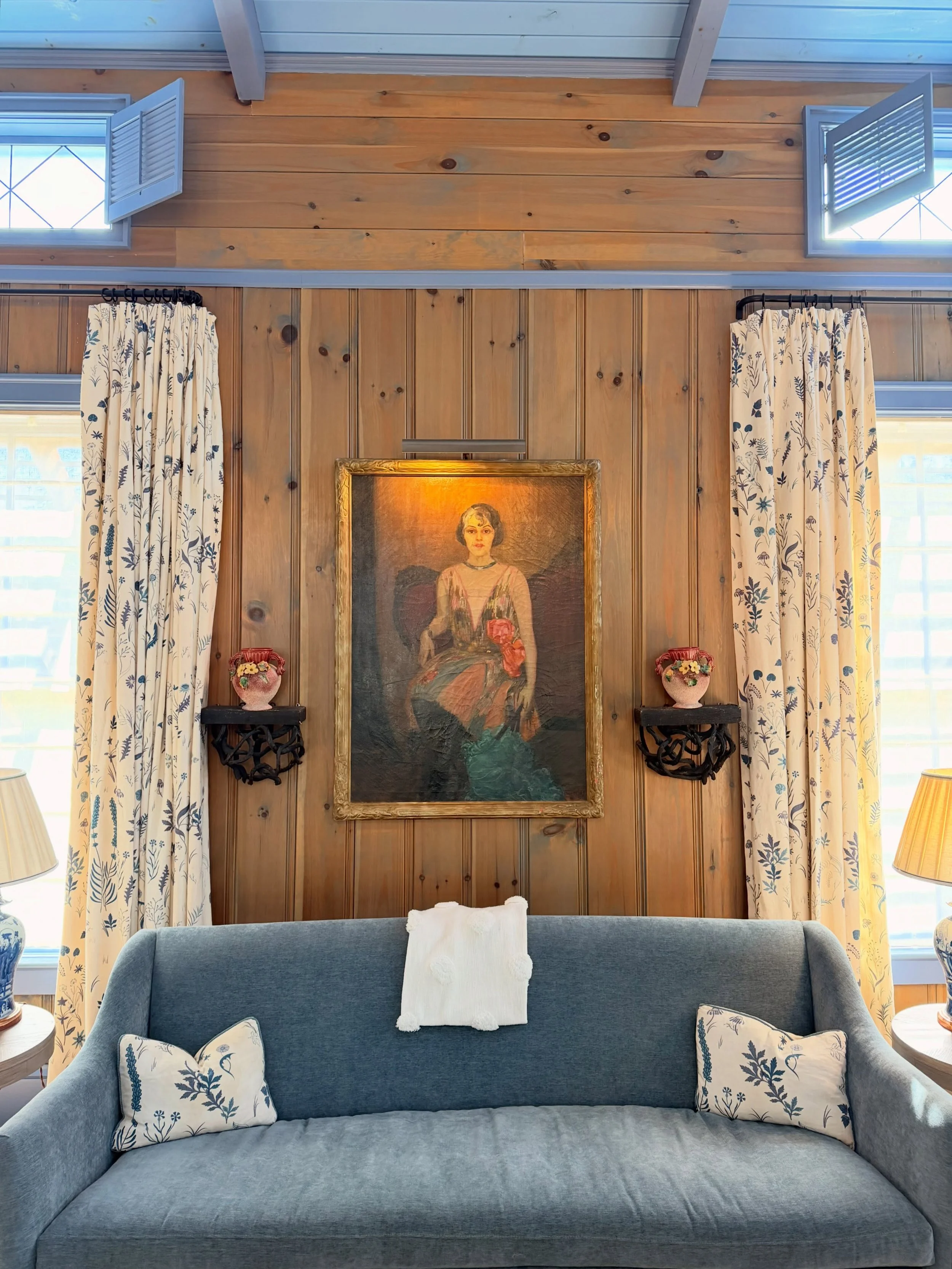 Interior &amp; Exterior Inspiration @lakeaustinspa 🧖🏽&zwj;♀️💧

If you need a weekend detox, @lakeaustinspa is the most beautiful, healthy, and peaceful place to unwind. 

Founded and purchased by two LSU Fraternity brothers (I kid you not &hellip;