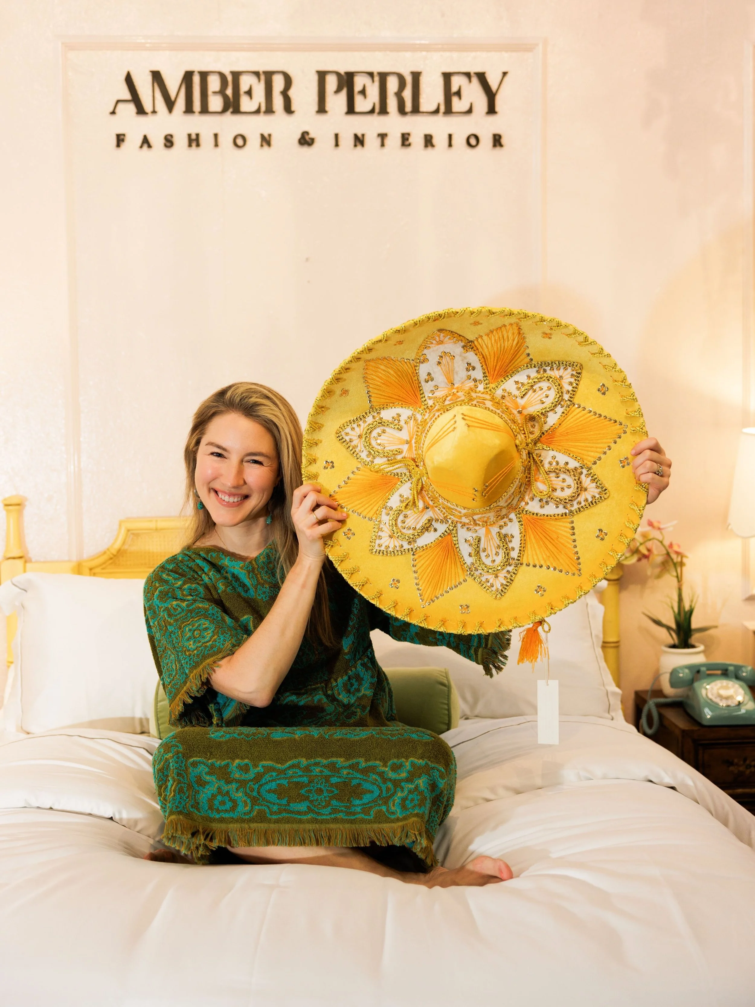 Everyone needs a Sombrero🪇🇲🇽💃🏼🌻
An authentic, glowing, gold, shimmering, velvety sombrero that hangs on your wall. A reminder that your only one tequila shot away from a good time! 

THIS Sombrero is fantastic ! So beautiful, that I hung it abo