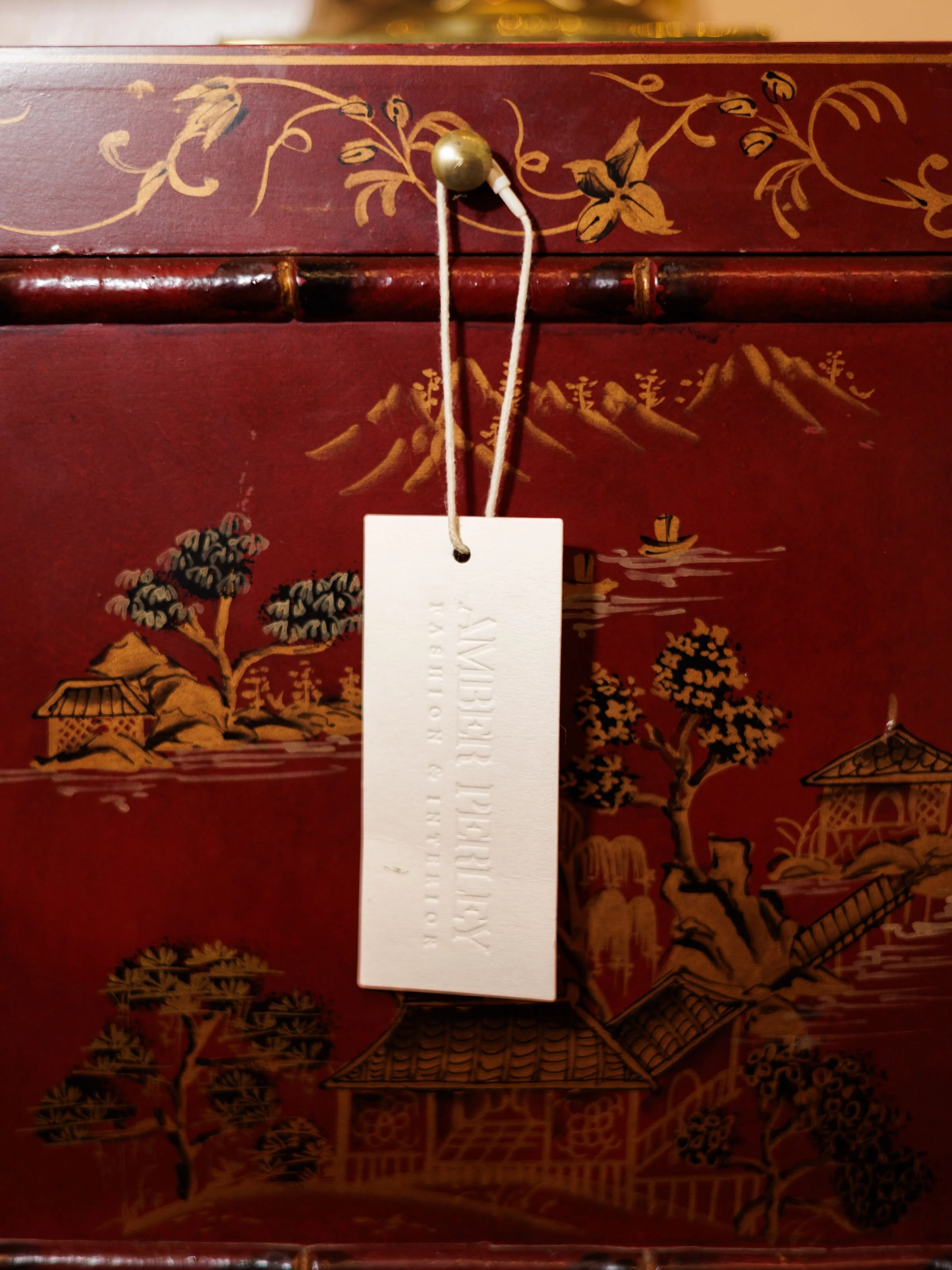 Don&rsquo;t flip your top! 🥡 This pair of Theodore Alexander designed Chinoiserie Flip-Top Box Tables (valued at $3,500 on Chairish) are now 🏷️ $500

Who is Theodore Alexander ?

Theodore Alexander is not a single person, but rather a world-renowne