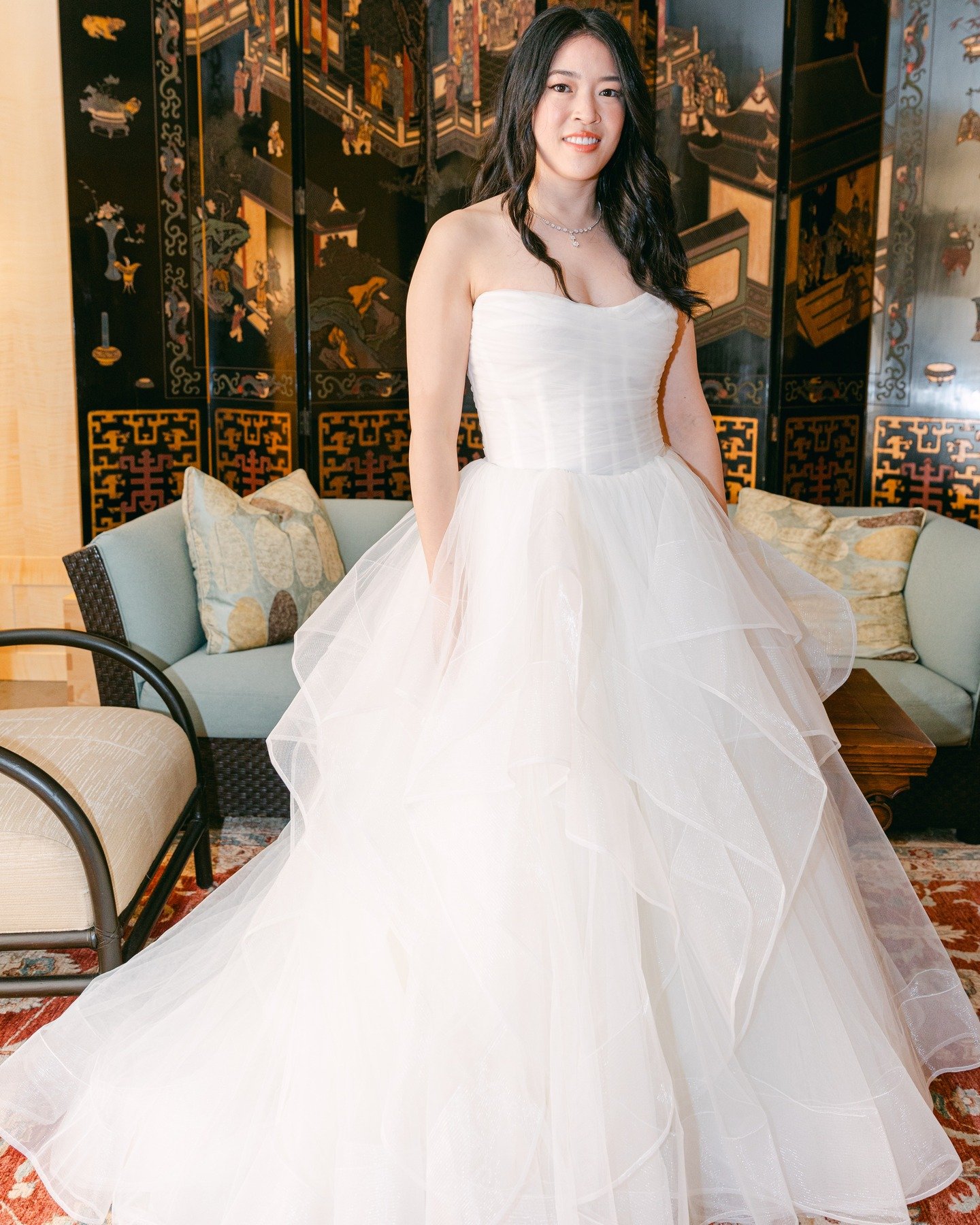 she's giving natural and effortless bridal glow 

Coordinator: @petitepoppyproductions
Catering: @gracestreetcatering
DJ &amp; Photo booth: @verduccievents
Florist: @bloomsters
Make up &amp; Hair: @theglamourist Photography: @gala.photos_
Venue: @asi