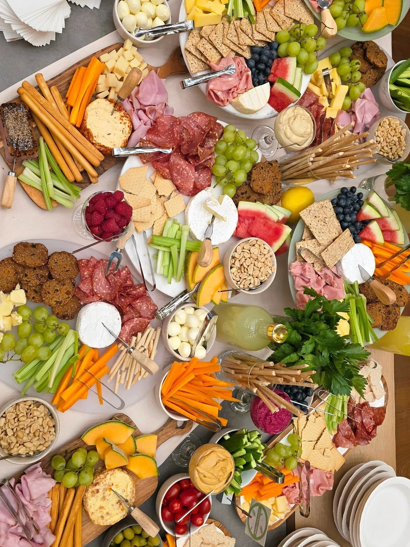 A tasty Grazing table for last night event for @tonguengrooveau in Sydney.
The October Grazing 20% off promotion is still on.
Add a delicious touch to your next event. 
#EveryDropIsArt
#SydneyMobileBars
#FunkyCocktailGlasses
#ChampagneTowerSydney