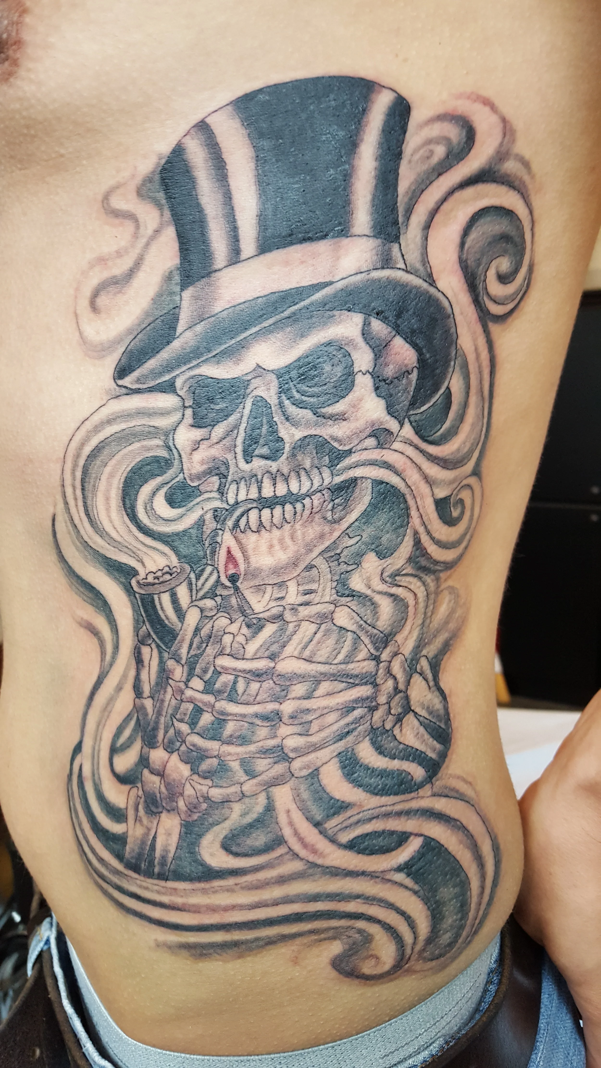 Smoking skull