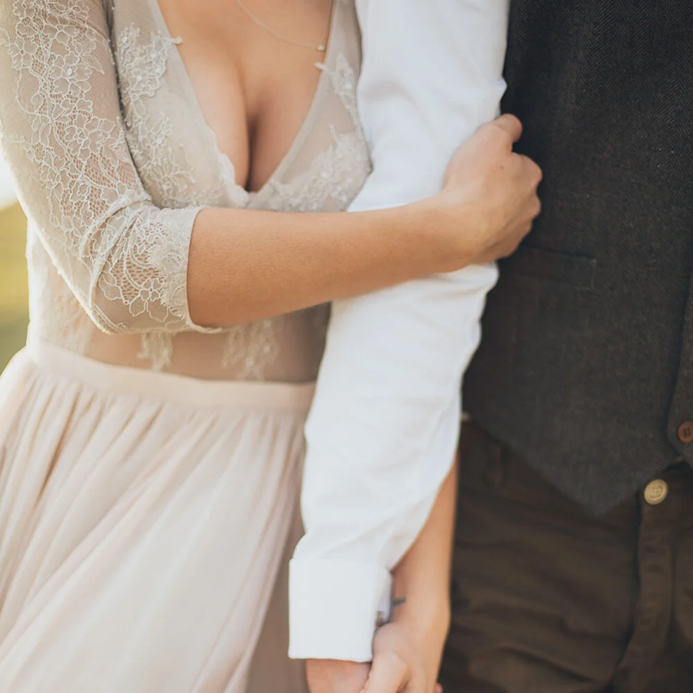 chic-modern-wedding-stationery-inspo.jpg