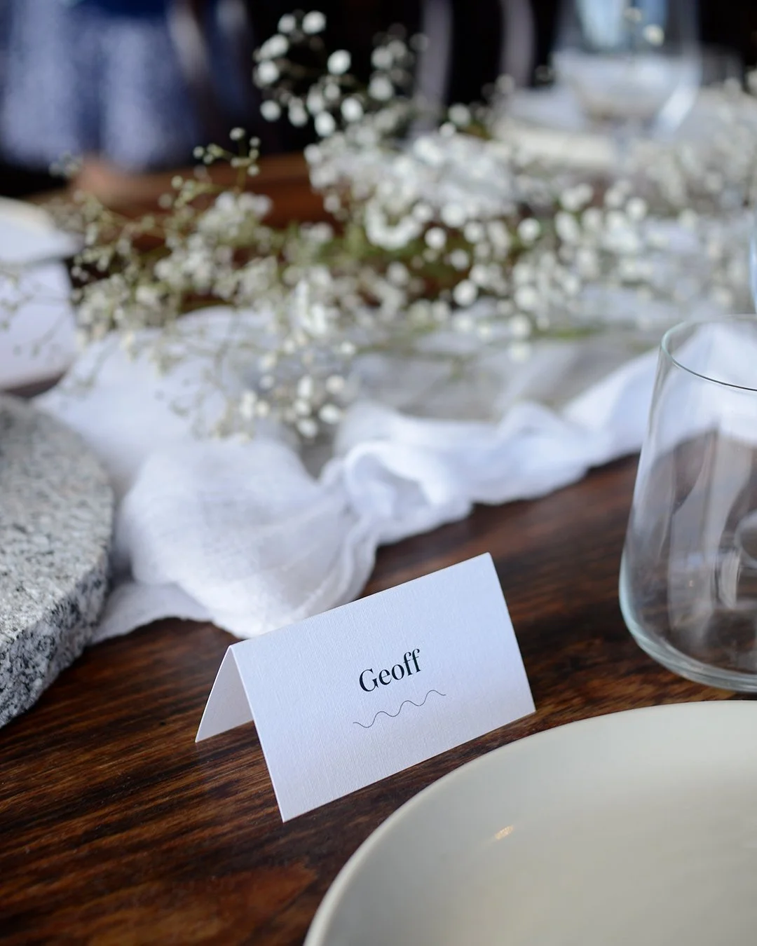 quinne-placecard-wedding-stationery.jpg