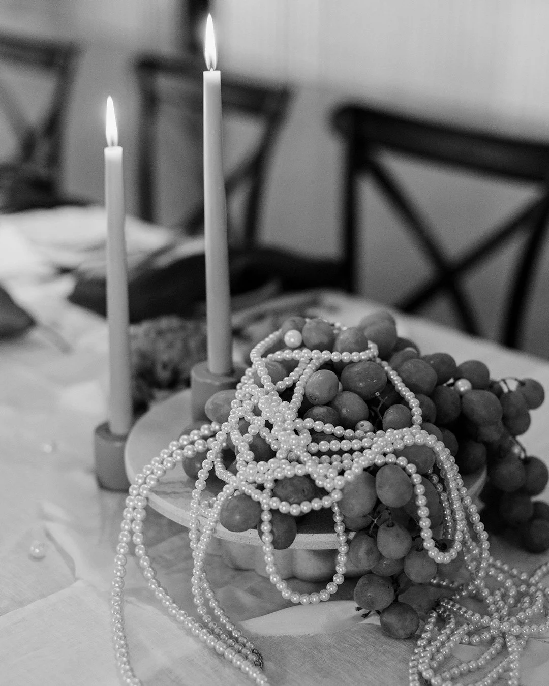unique-editiorial-pearls-fruit-wedding-tablescape.jpg