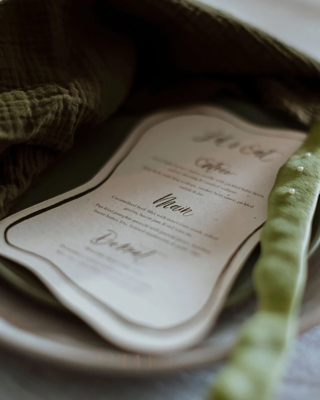 unique-organic-shape-textured-wedding-menu.jpg