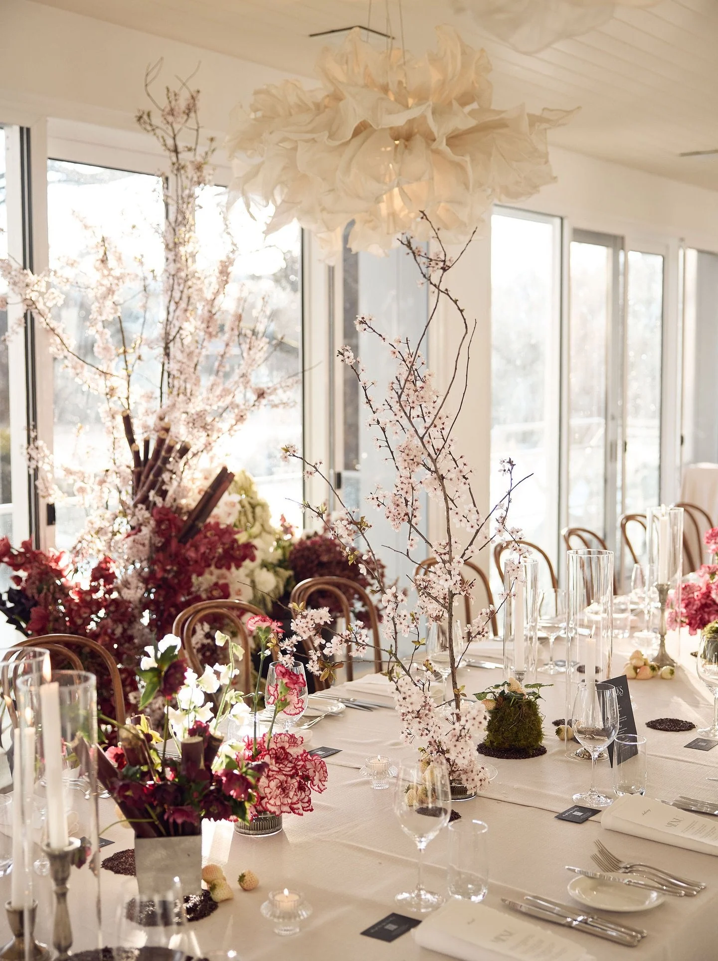 The very talented @_bowcreative spun a magical love story full of whimsical vignettes for Larissa and Steven&rsquo;s intimate winter wedding. It was a huge pleasure to have played a small part of this truly romantic day💫

Planning, Styling and Coord