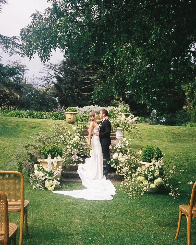 Marnie &amp; Jack💕

Photography: @shangriff_photography
Creative direction: @kelseyrenaephotography &amp; @shangriff_photography
Venue: @woolbrookhomestead
Stylist: @pearl.creative.styling
Florals: @judah__rose
Bridal gowns: @jenniferbowdendesigns
C