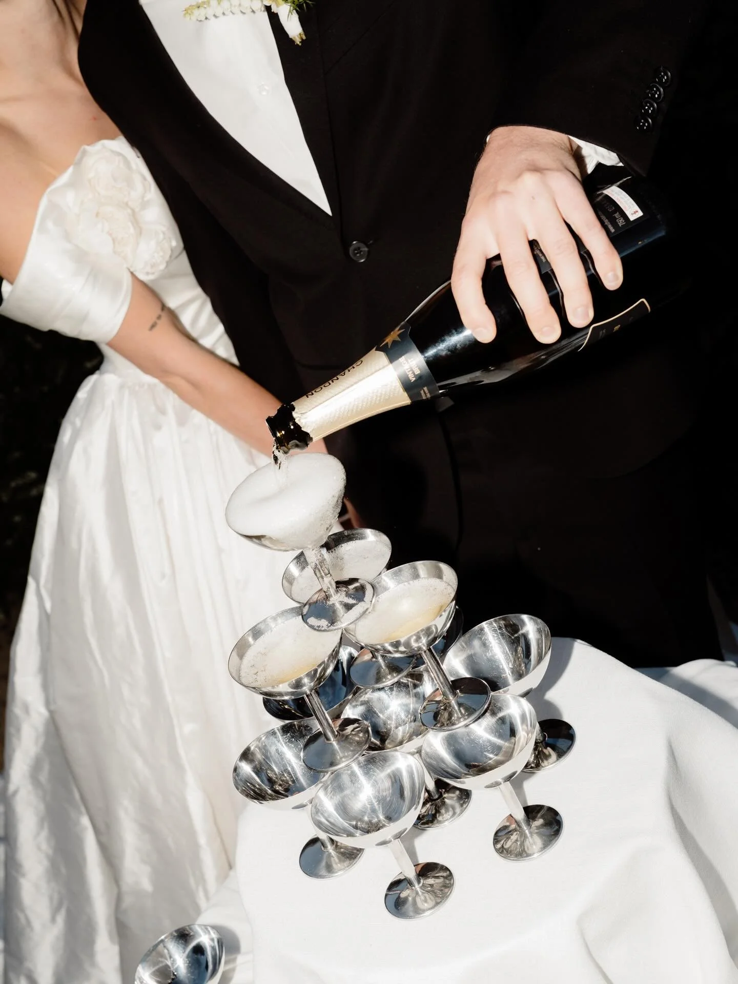 Magical moments captured at @woolbrookhomestead 💫

Photography: @kelseyrenaephotography &amp; @shangriff_photography
Creative direction: @kelseyrenaephotography &amp; @shangriff_photography
Venue: @woolbrookhomestead
Stylist: @pearl.creative.styling