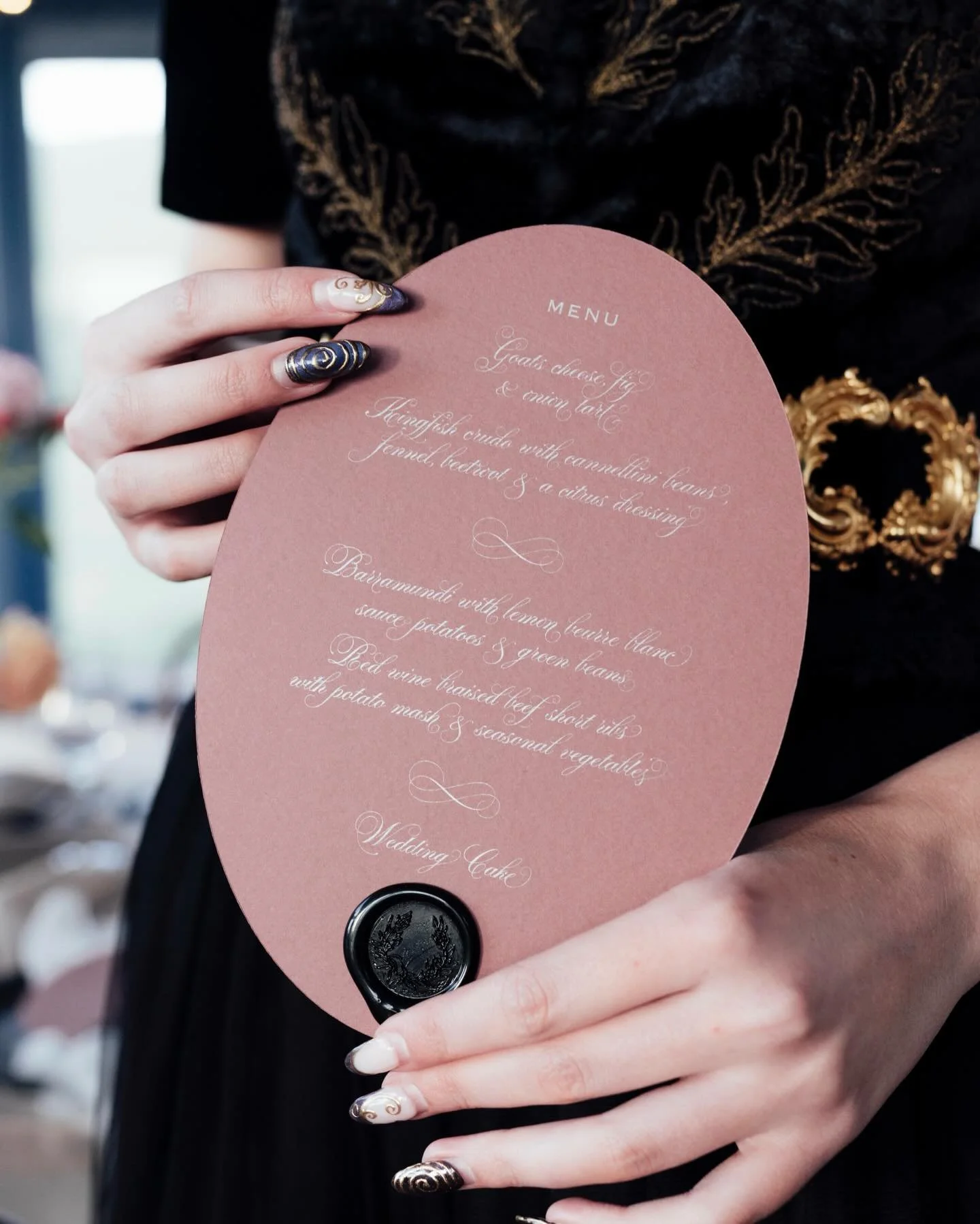 Too many stunning moments to choose from this moody, gothic-inspired styled shoot. Completely obsessed with the rich details, layered textures, and dark romance woven through every frame🖤✨

The amazing team:
Concept, creative direction &amp; glam - 