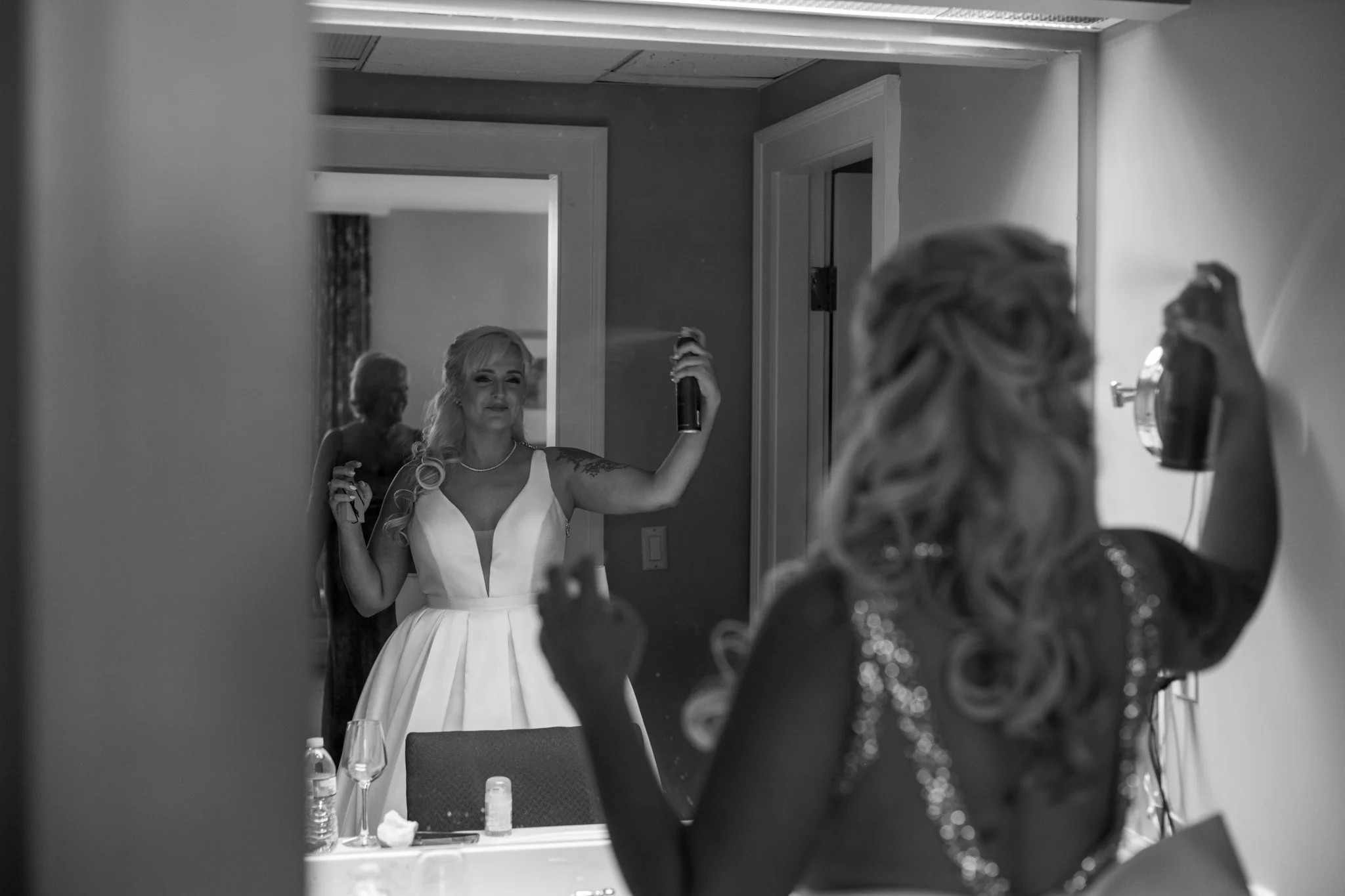 Bride getting ready Black and white