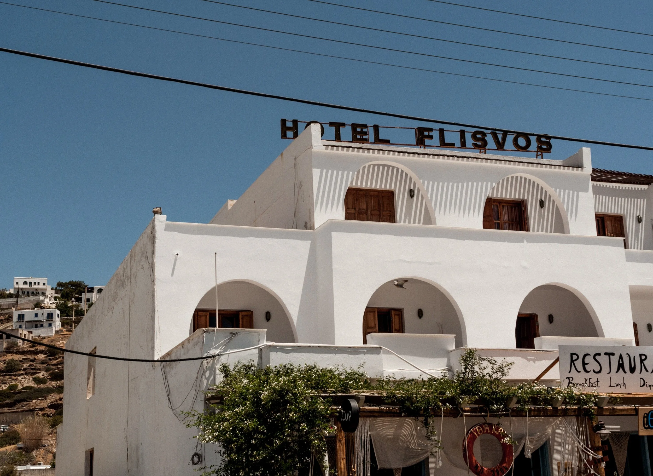 hotel flisvos.jpeg