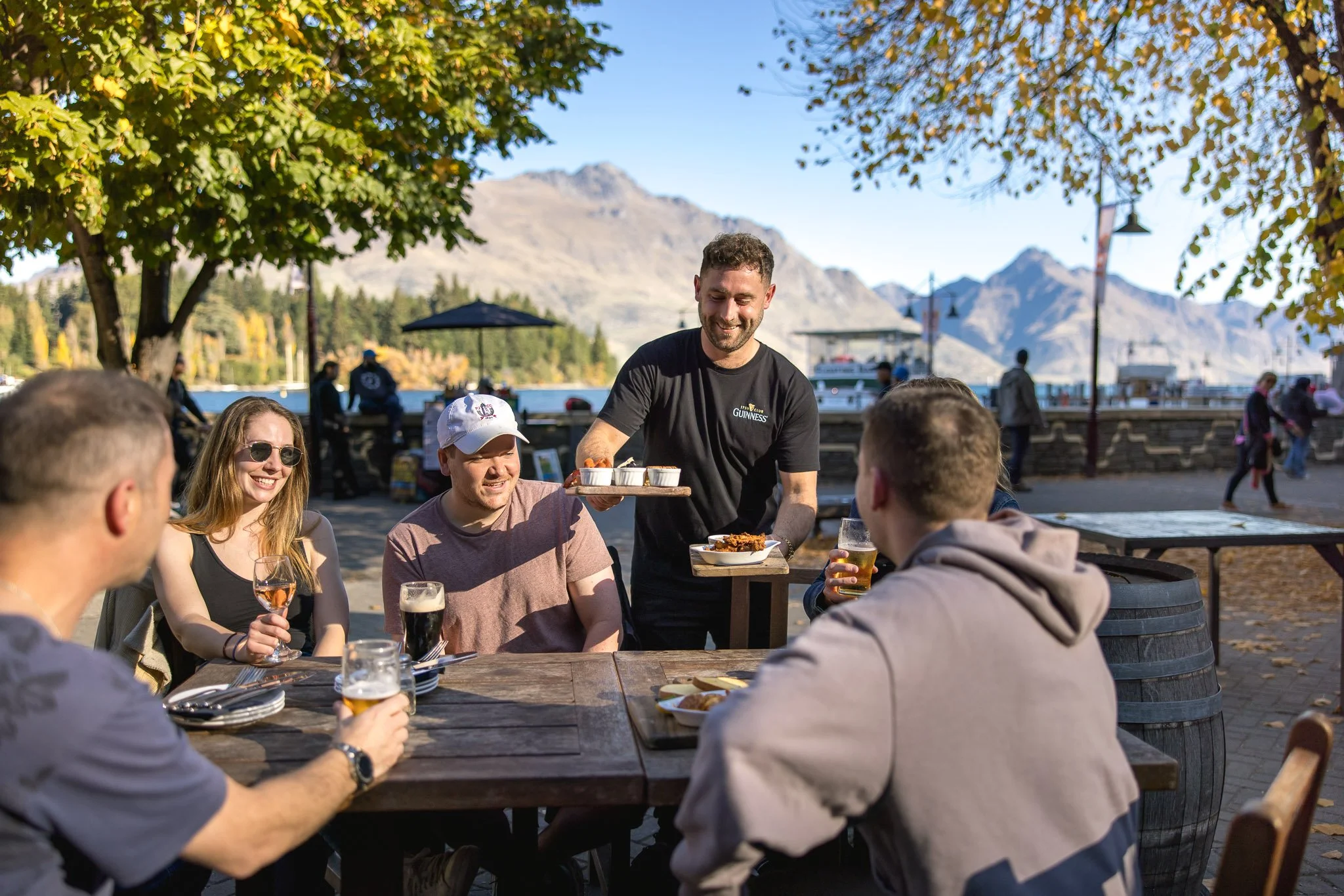 Pog Mahone's Queenstown Irish Pub