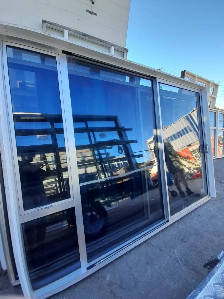 TM800 Anodized Silver Alu Double Glazed Ranch Slider 3140x2230 1.jpg