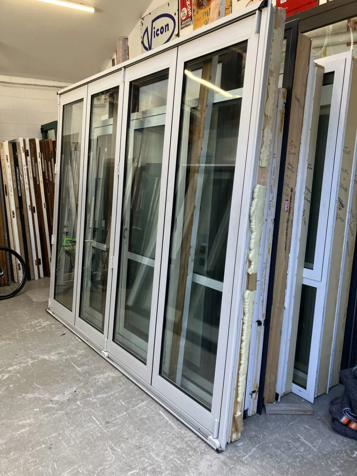 TM9901 Appliance White Double Glazed 4-Door Bifold 2880x2420 $4400