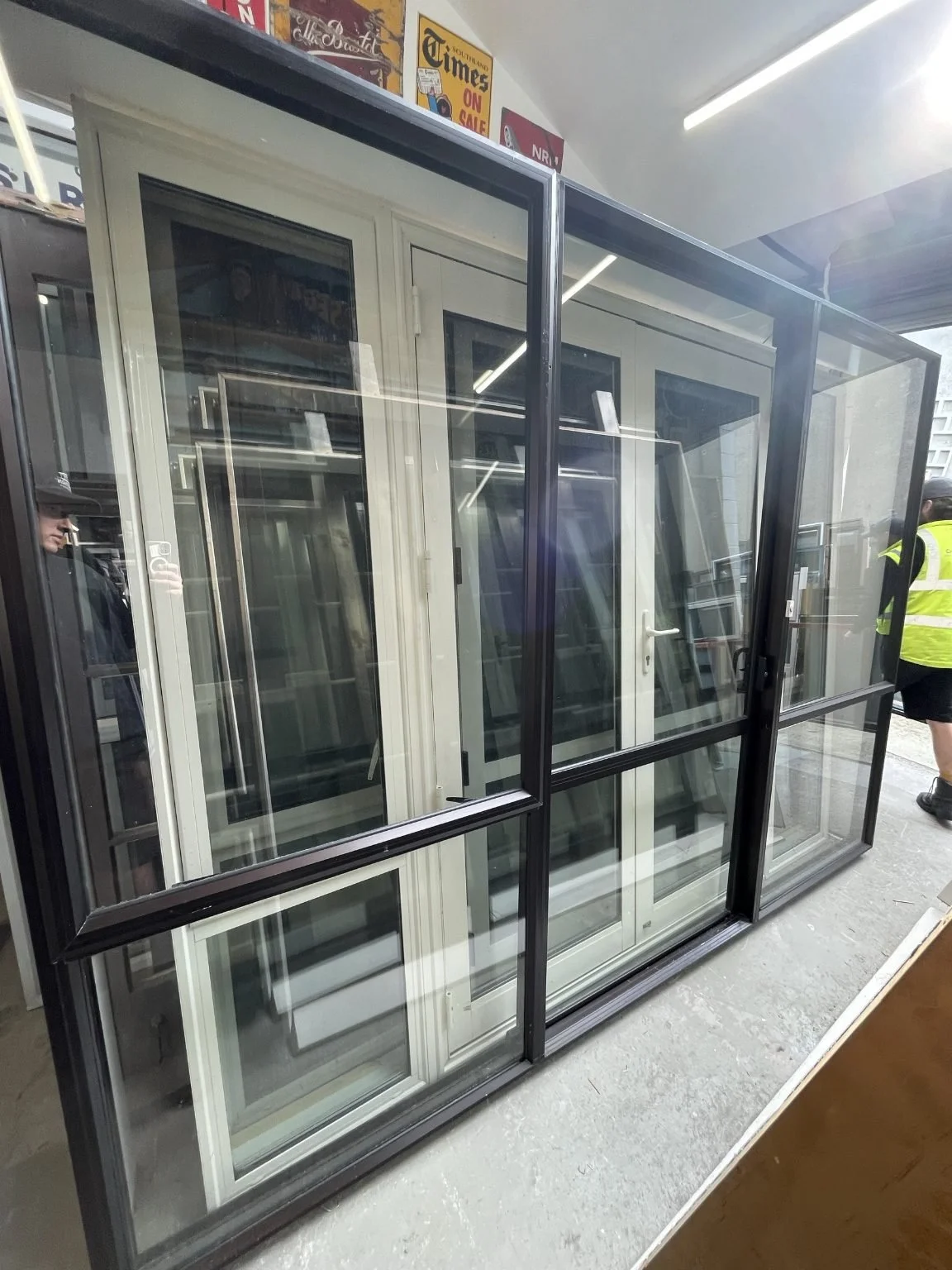 TM456 Bronze Alu Single Glazed Ranch Slider 3005x2225.jpg