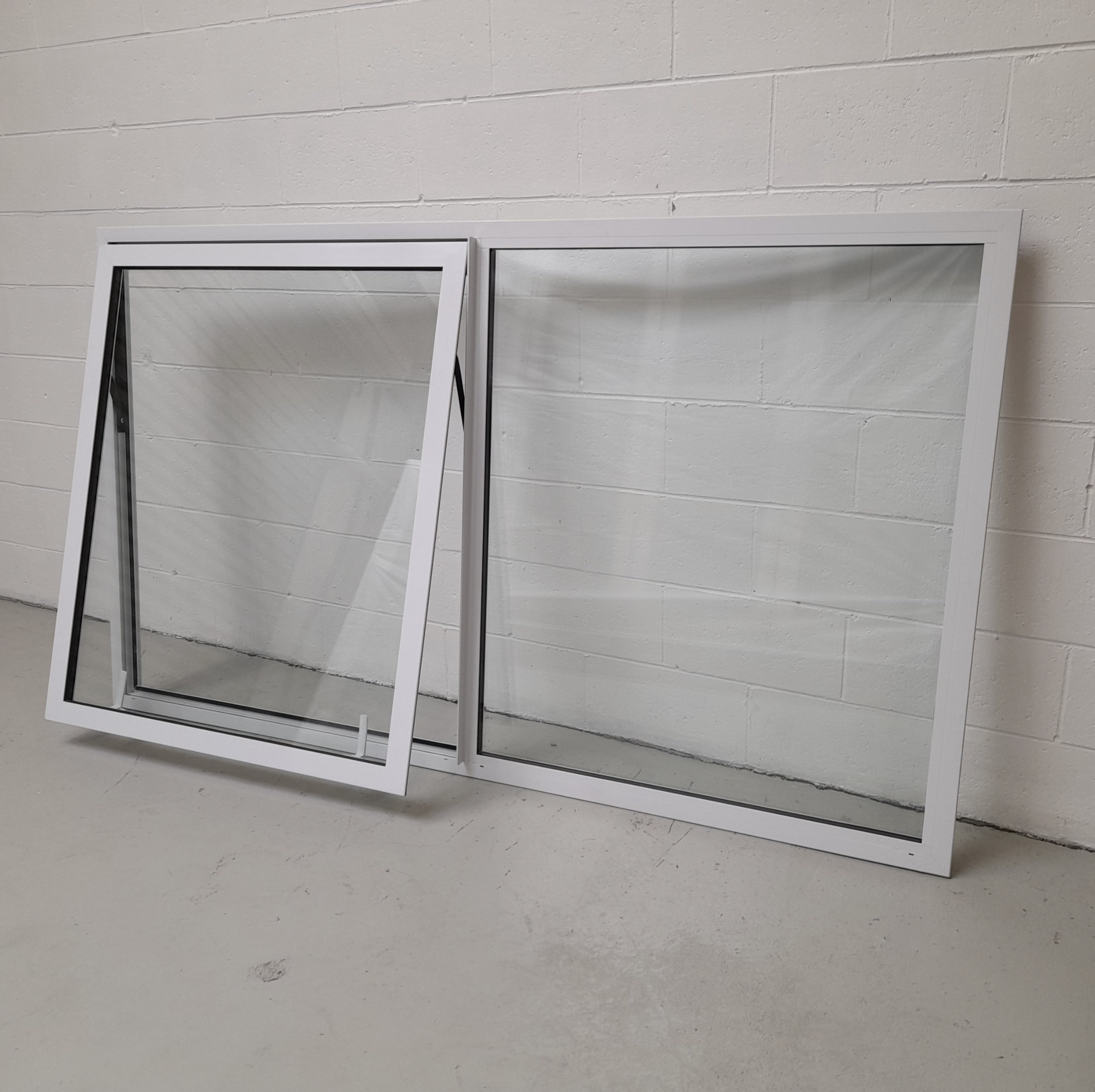 White Xtra-Large Double Glazed Window 2040x1200mm TMFW15