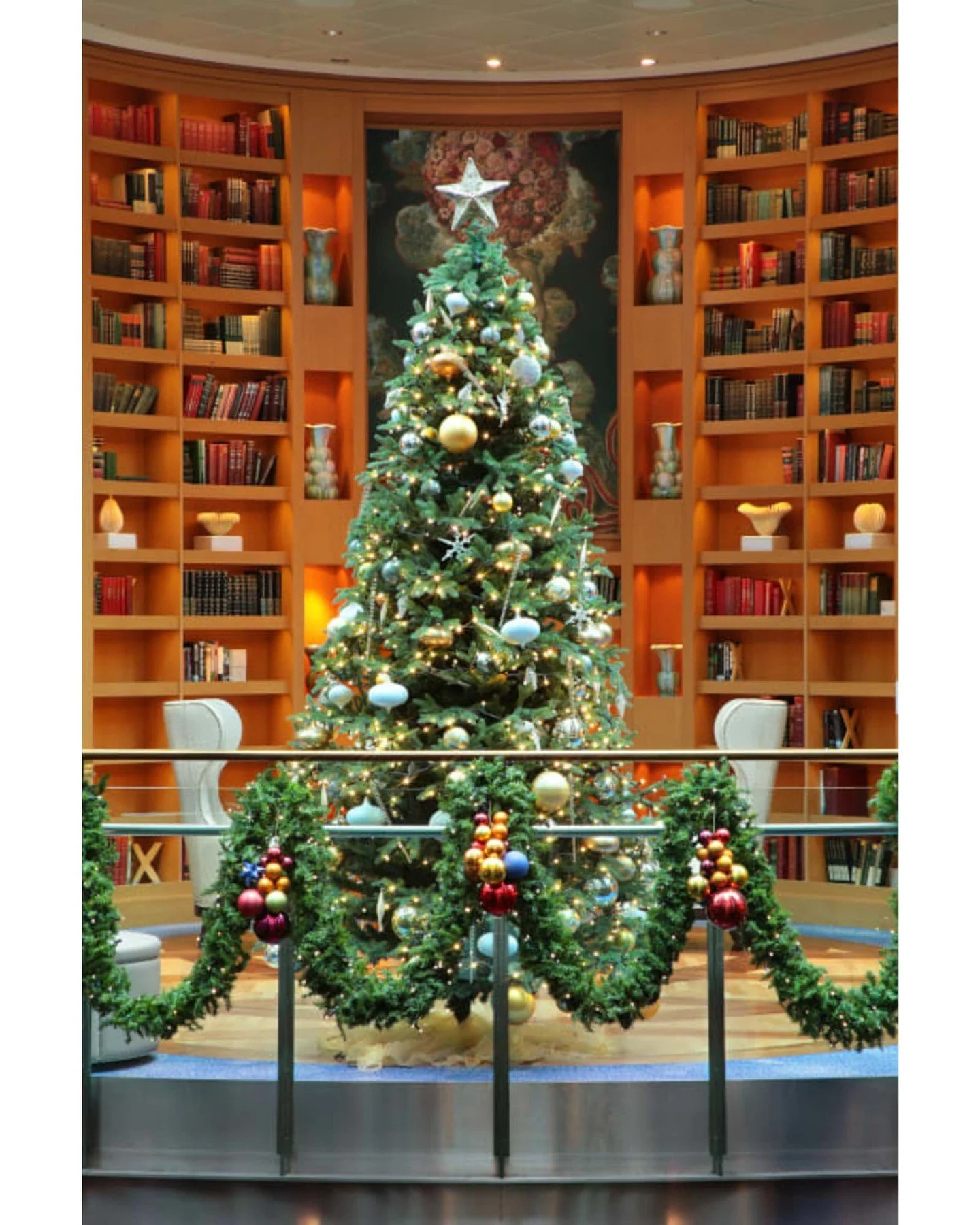 🎉Celebrate this holiday season by embarking on a remarkable journey with Celebrity Cruises! Are you envisioning a cozy holiday retreat or a sunny beach escape? 

Cast your vote with an emoji: 🎄 for a festive cruise filled with holiday cheer or ☀️ f