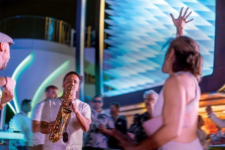 🎉 Get ready to party on the Resort Deck aboard the Celebrity Edge! This vibrant space is where the fun comes alive with live music, dancing, and entertainment that keeps the good times rolling. Whether you're sipping cocktails at the bar or enjoying