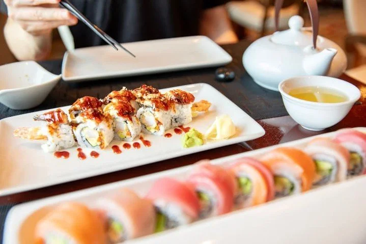 Fresh. Artful. Unforgettable. 🍣
From beautifully crafted rolls to expertly prepared favorites, Sushi on Five delivers a modern take on classic sushi, served with ocean views and impeccable attention to detail. Whether it&rsquo;s lunch or dinner, thi