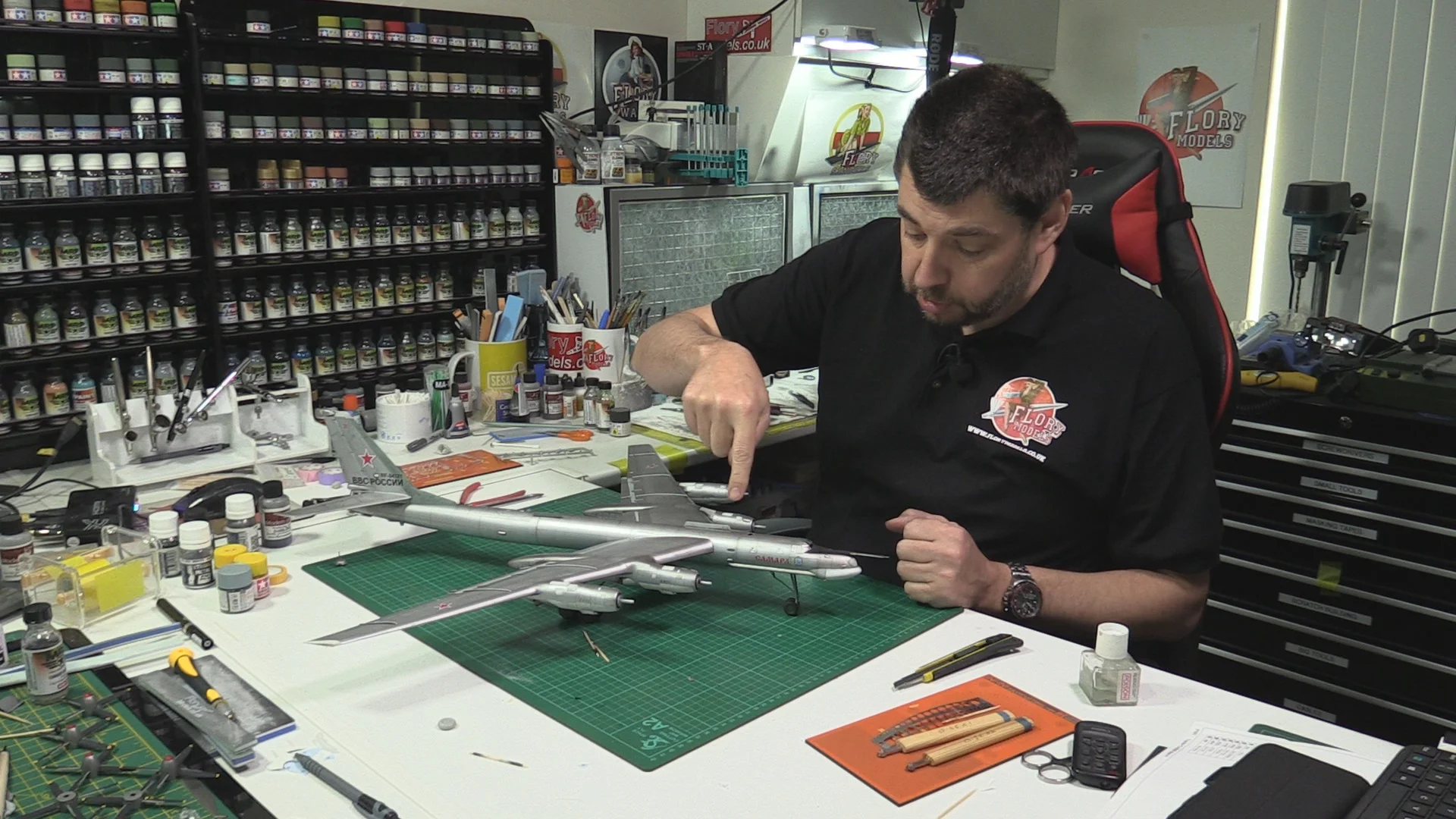 Trumpeter 1/72 Tu-95 Bear Part 8