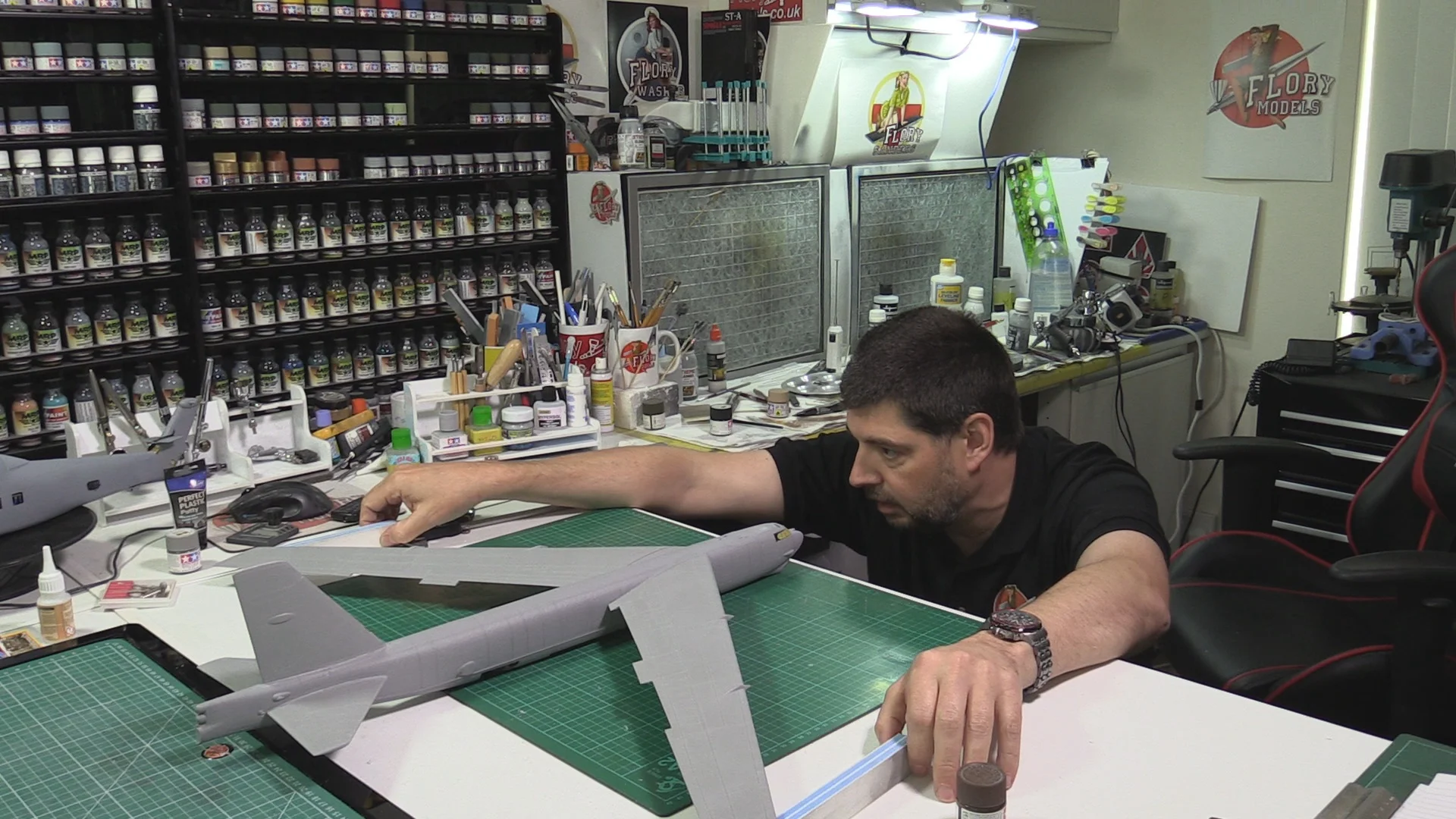 Model Collect 1/72 B-52H Buff Part Six