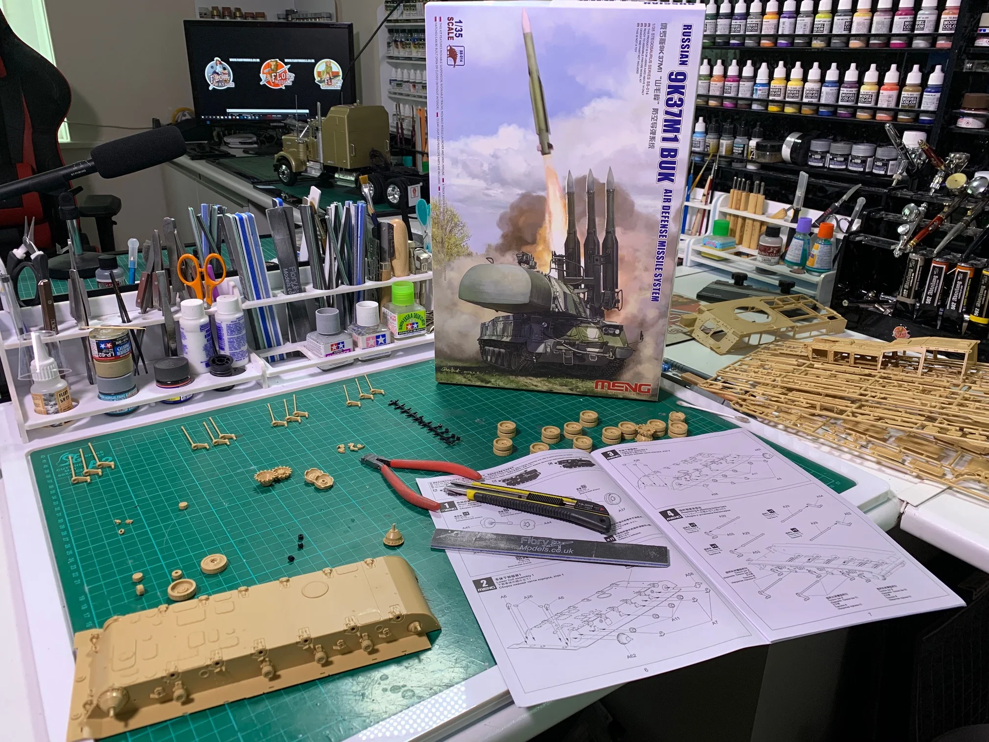      

 
   Very busy weekend with the open house at the PM store on Saturday and the sanders on Sunday   Then today all your order going out !!!   But today we have part one of the Meng 1/35 9K37M1 Buk Missile system (Not a SA 10) as I first say but