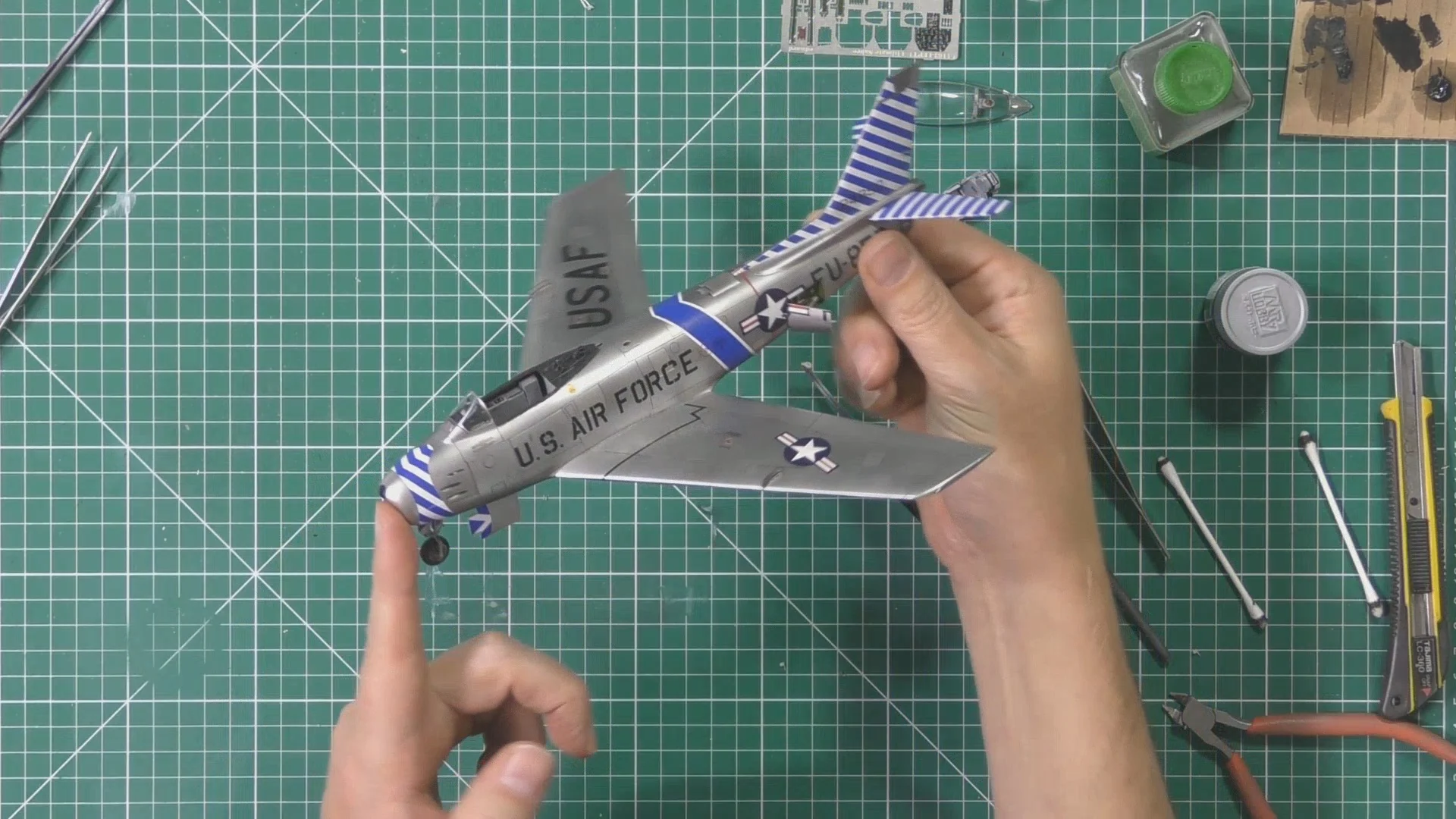 Daily Show Tuesday 19th November 2019