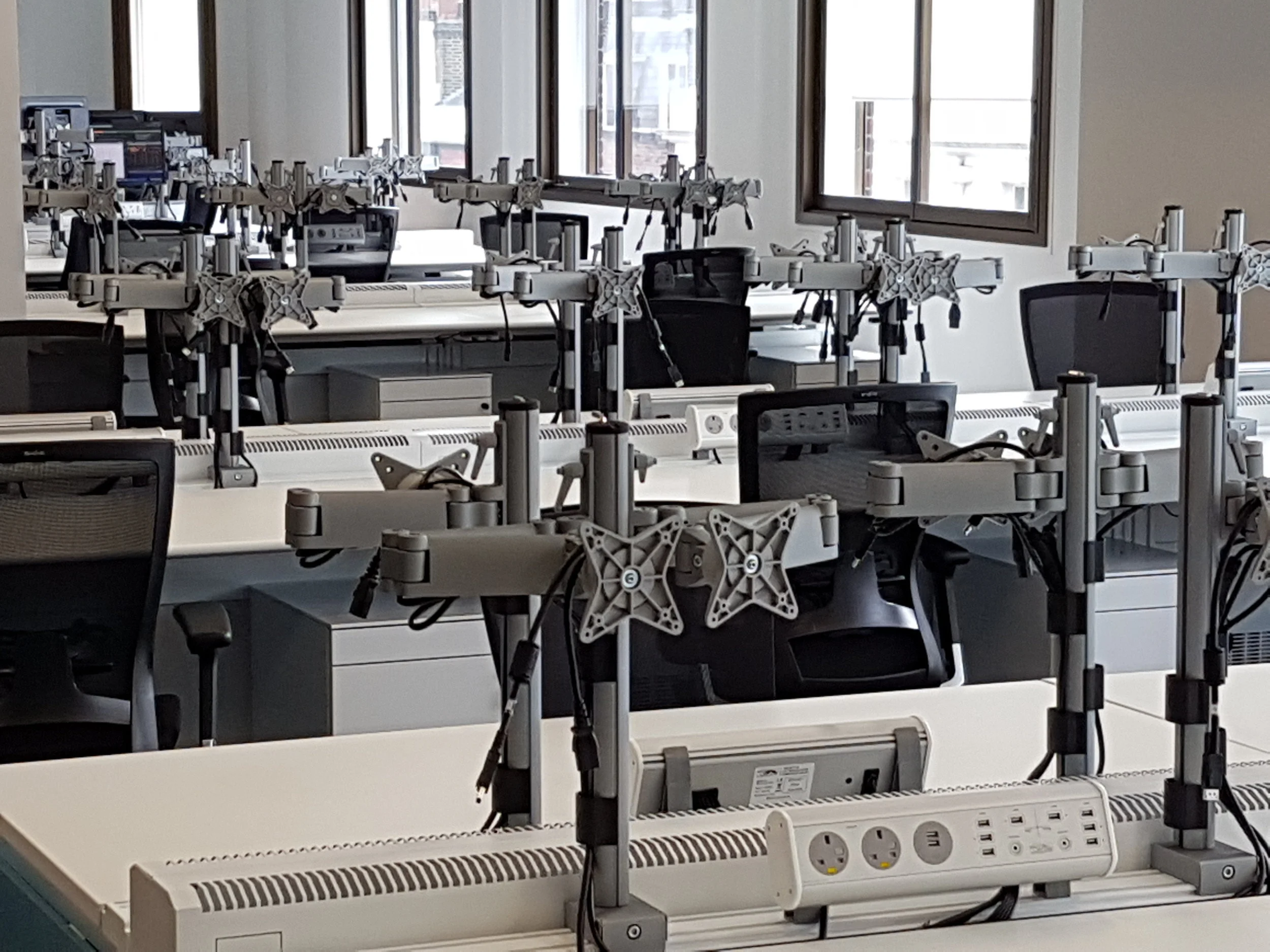 Projects Technology Desking