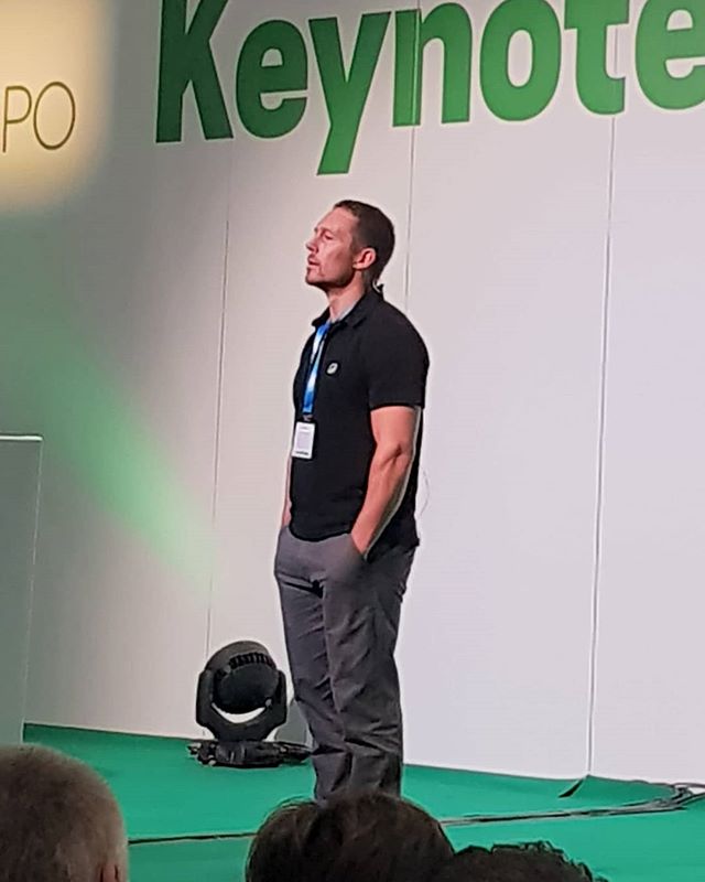 Who else made it down to the London #facilitiesshow2019 this week?
Among exhibits from many of our friends in the industry, one of the highlights was a keynote from former England Rugby World Cup winner Jonny Wilkinson.
Jonny is an advocate for positive mental health, and communicated the important message that "how we see ourselves determines how we see the world".
.
.
.
.
.
.
#inspiration #mentalhealth #positivity #motivation #hero #exhibition #desire #resilience