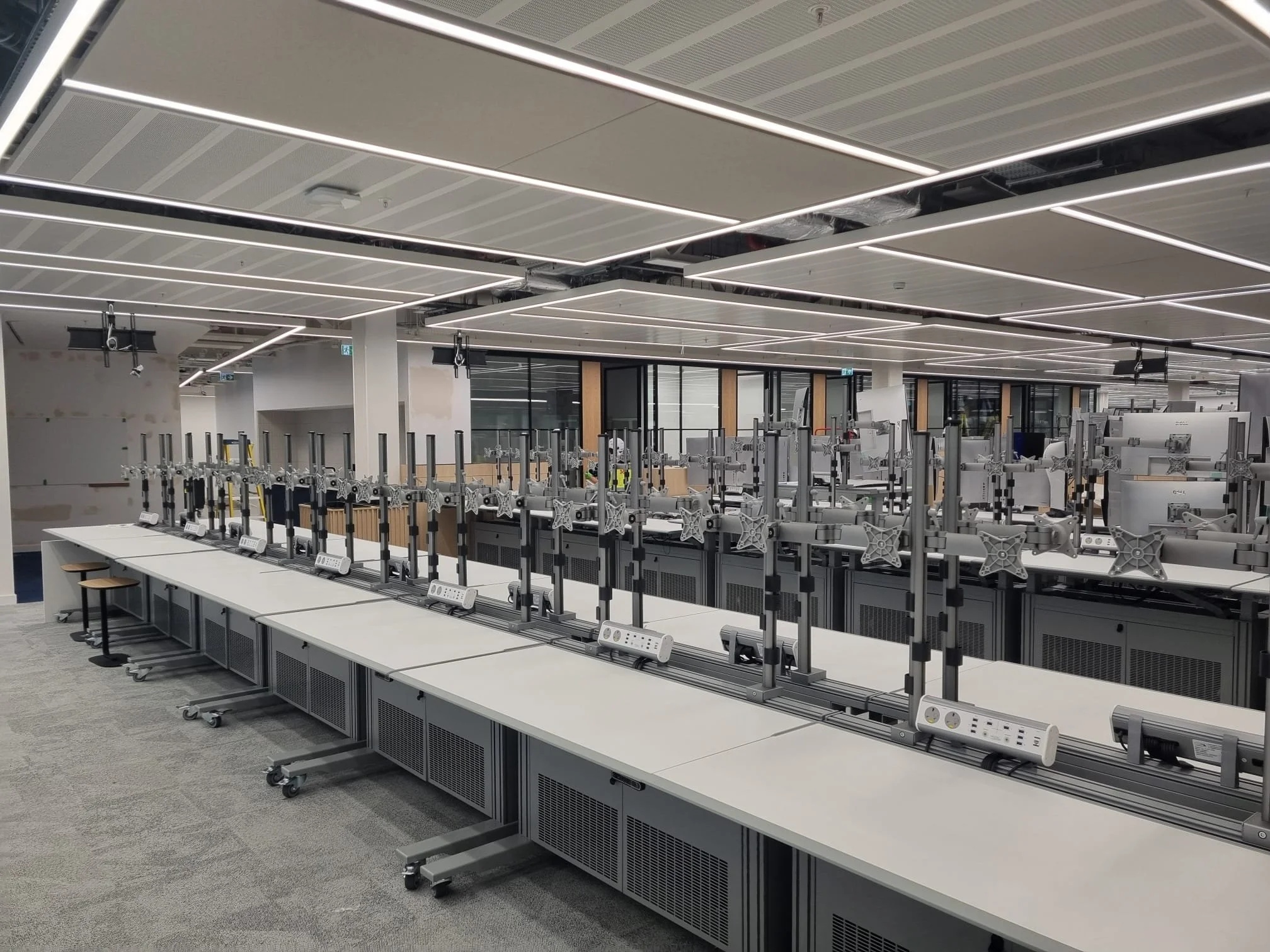 Case Study: A Bespoke Desking Solution for a Global Trading Firm