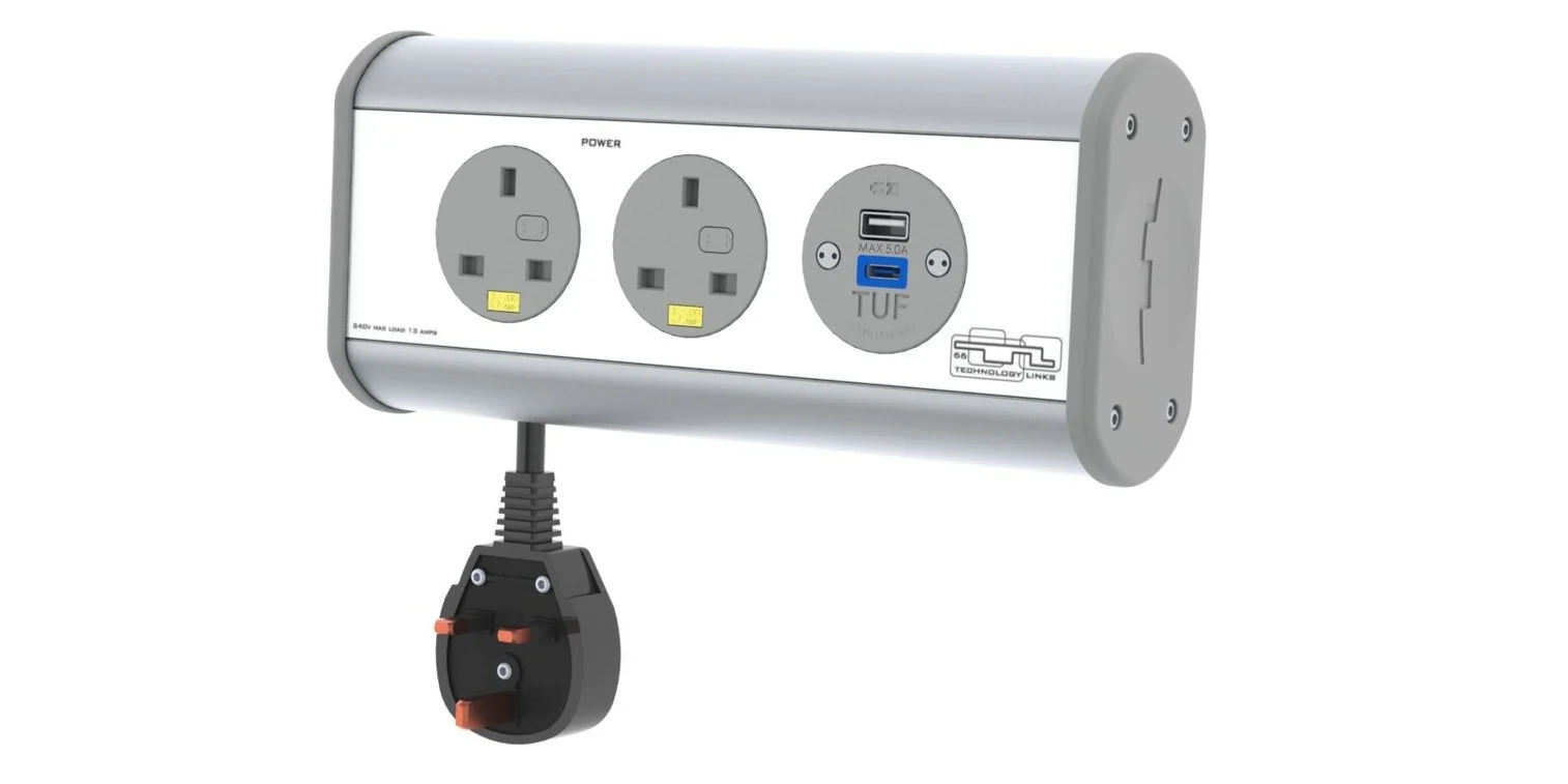 10 Essentials for the Perfect Trading Desk Setup | Technology Desking™