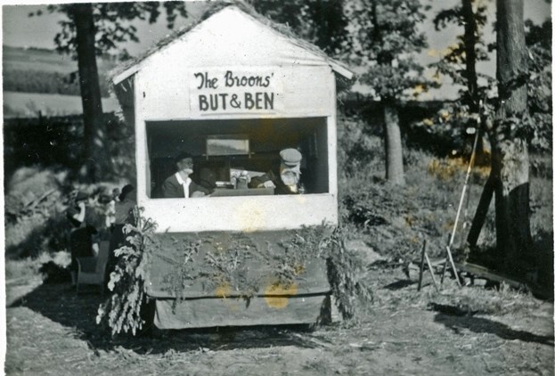 'The Broons' parade float, Peebles, 1950