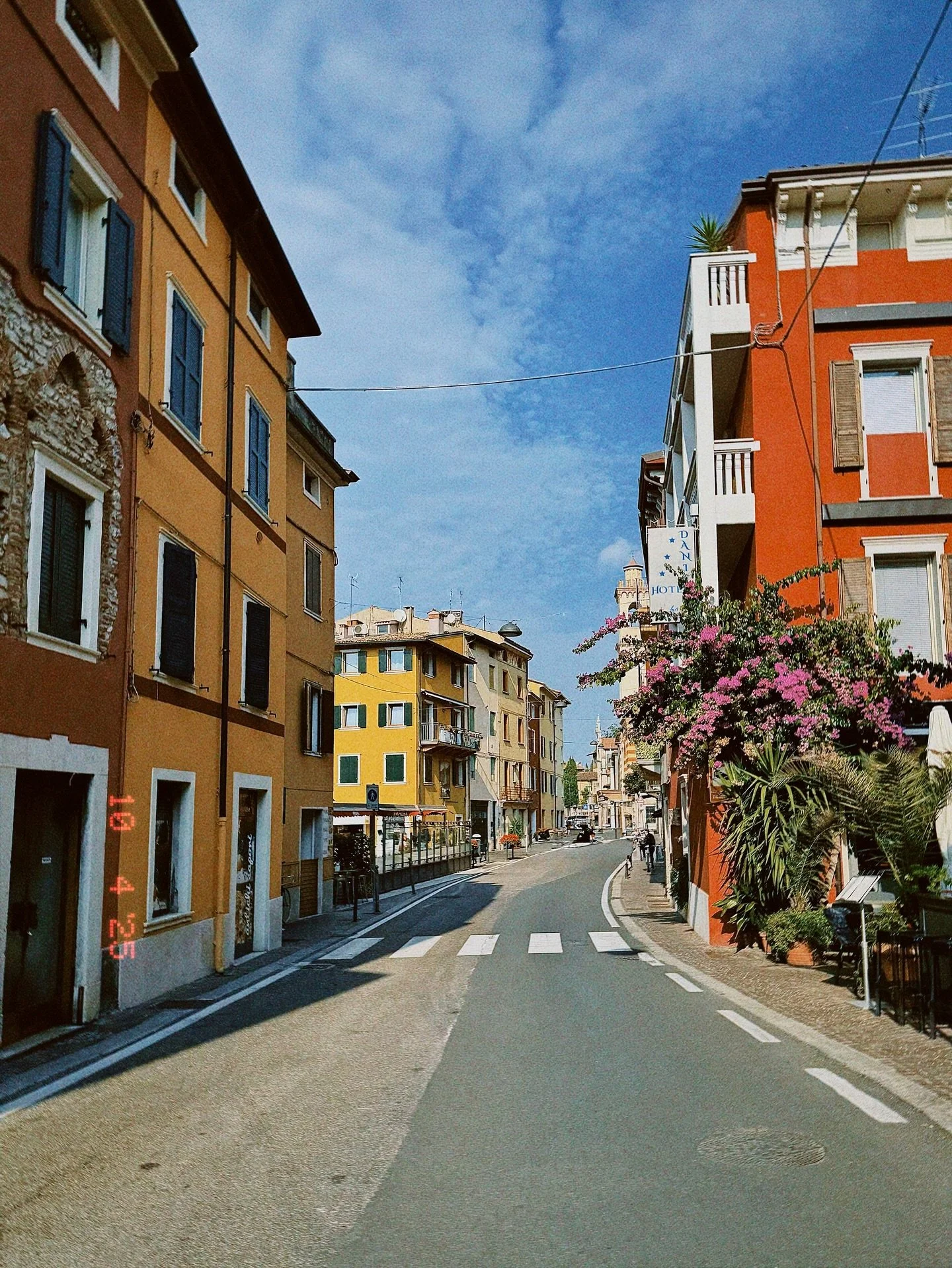 Kann man das Futtern in den letzten Wochen als &bdquo;carb loading&ldquo; oder &bdquo;Frostschutzpolster Versorgung&ldquo; deklarieren? 🫰🏽🤞🏼🔥

PS: Die Maschine l&auml;uft wieder