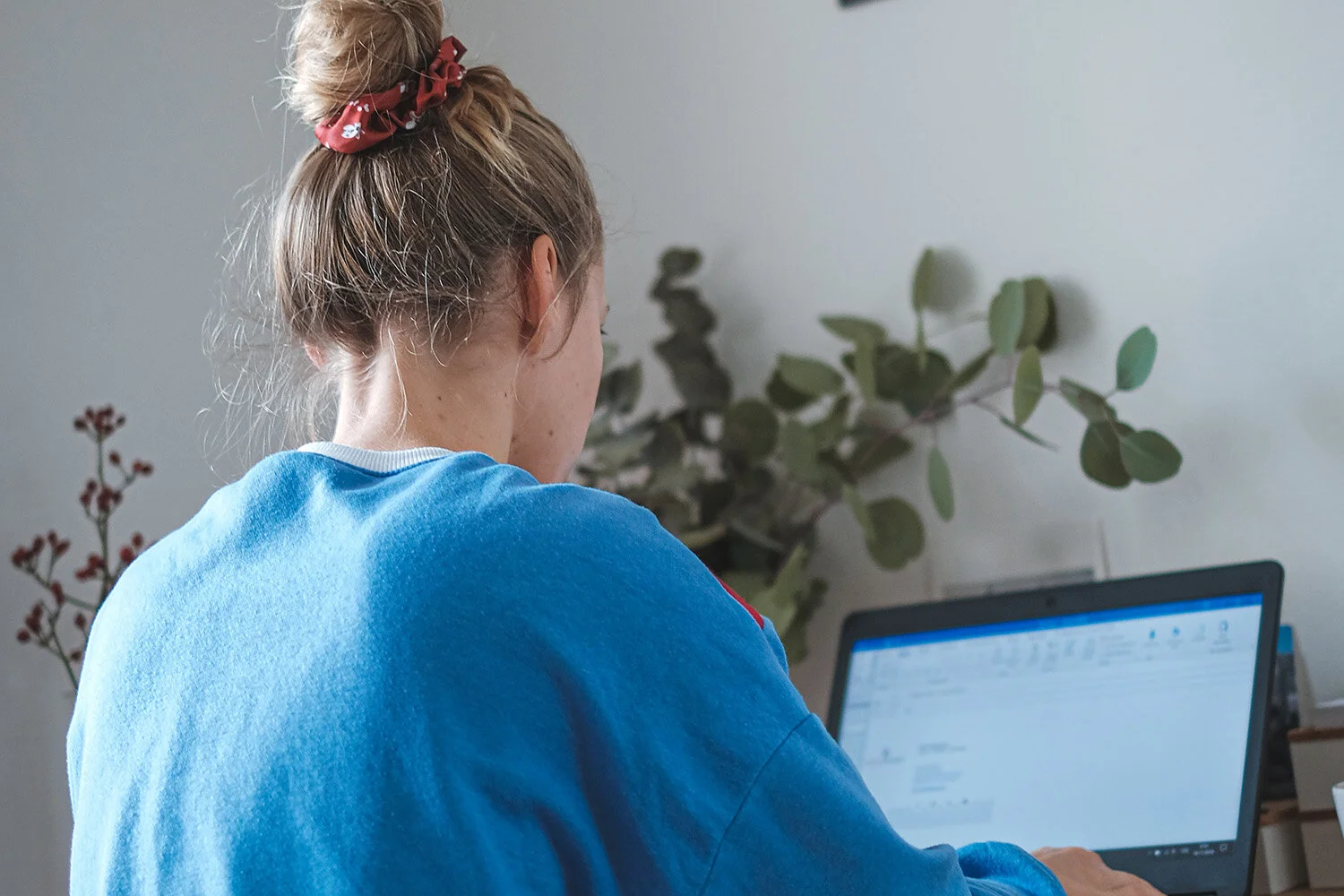 How to stay motivated working and studying from home