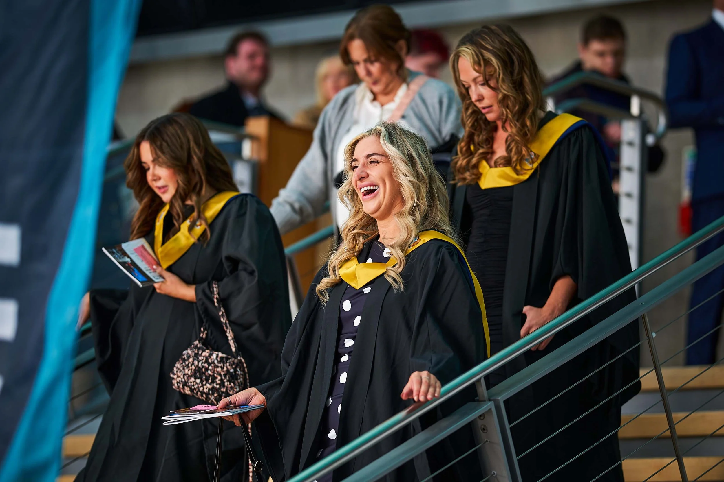 grad26004.jpg