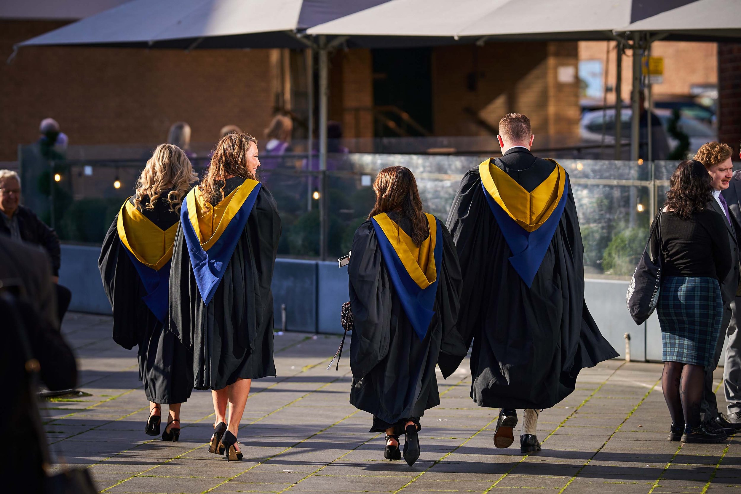 grad26014.jpg
