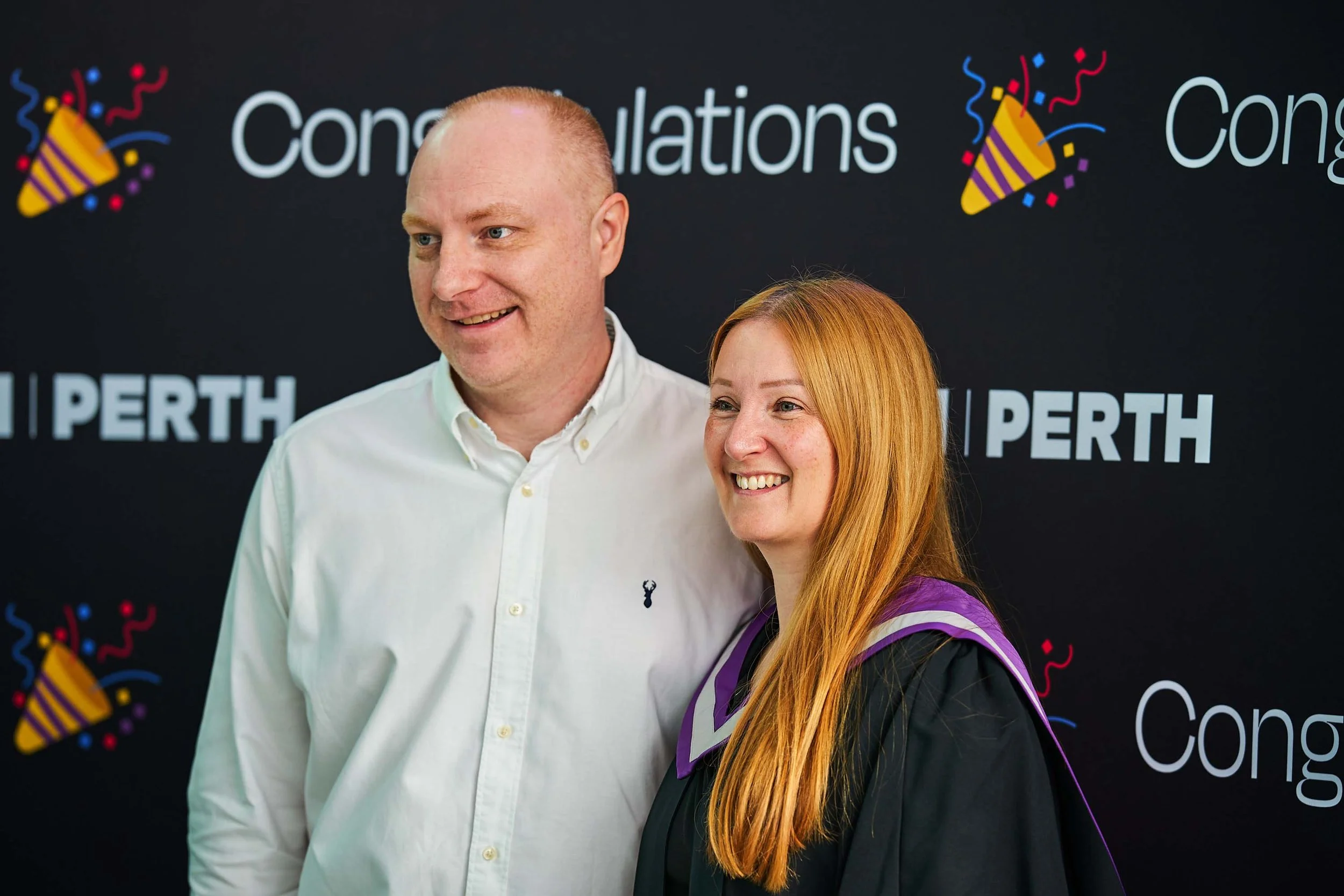 grad26015.jpg