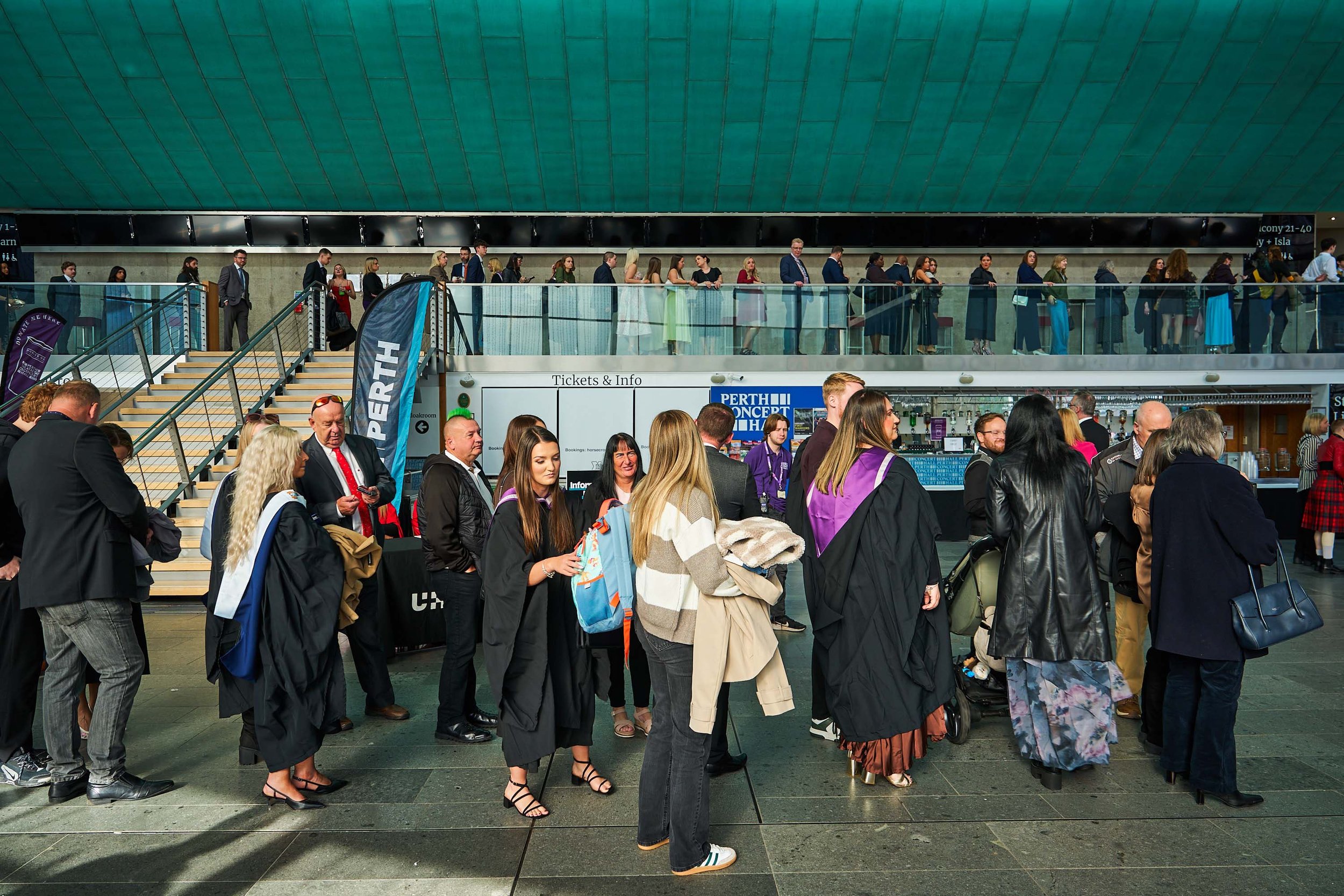 grad26032.jpg