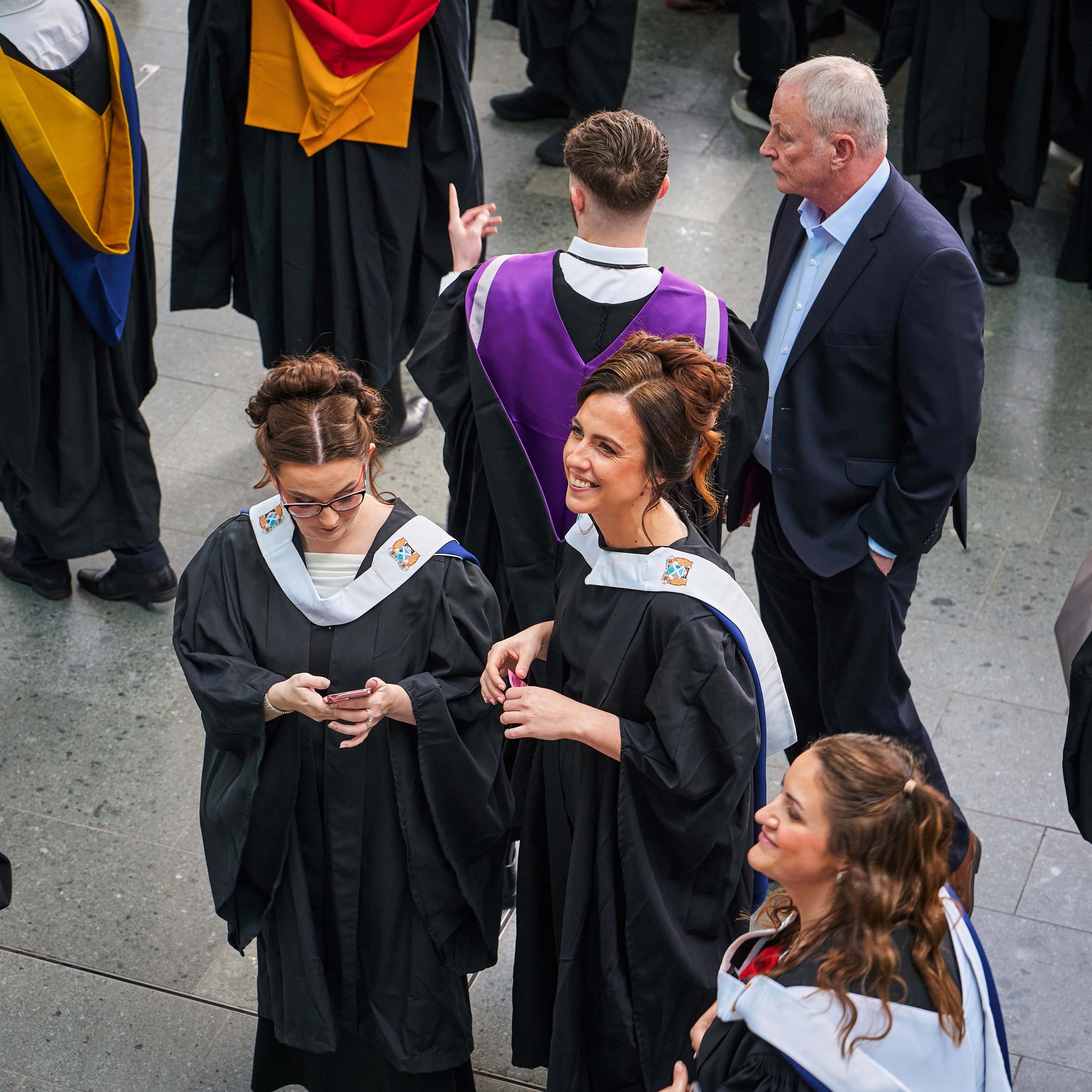 grad26064.jpg