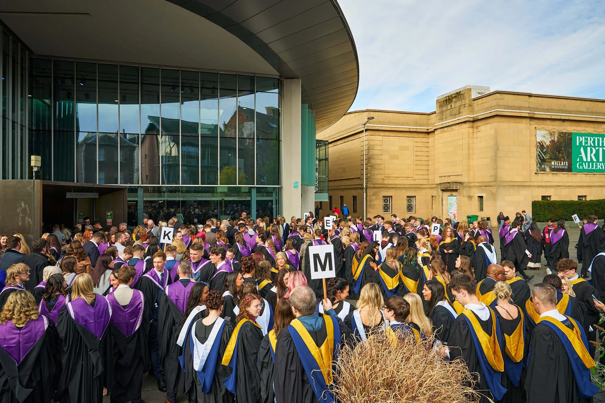 grad26076.jpg