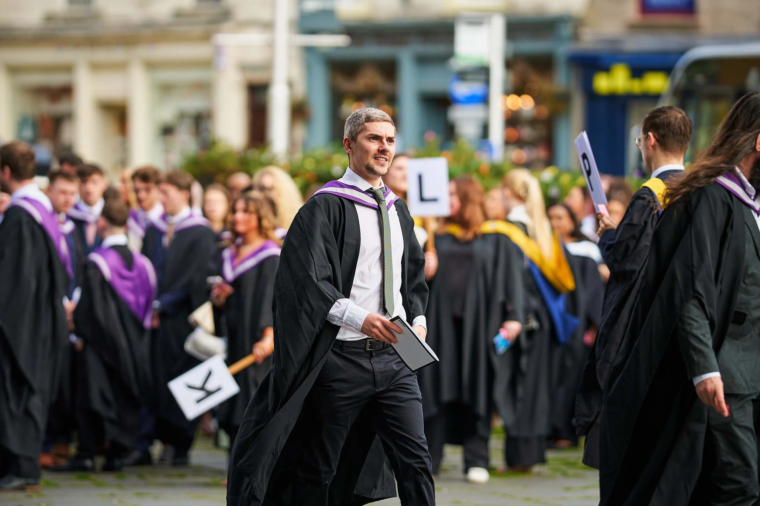 grad26085.jpg
