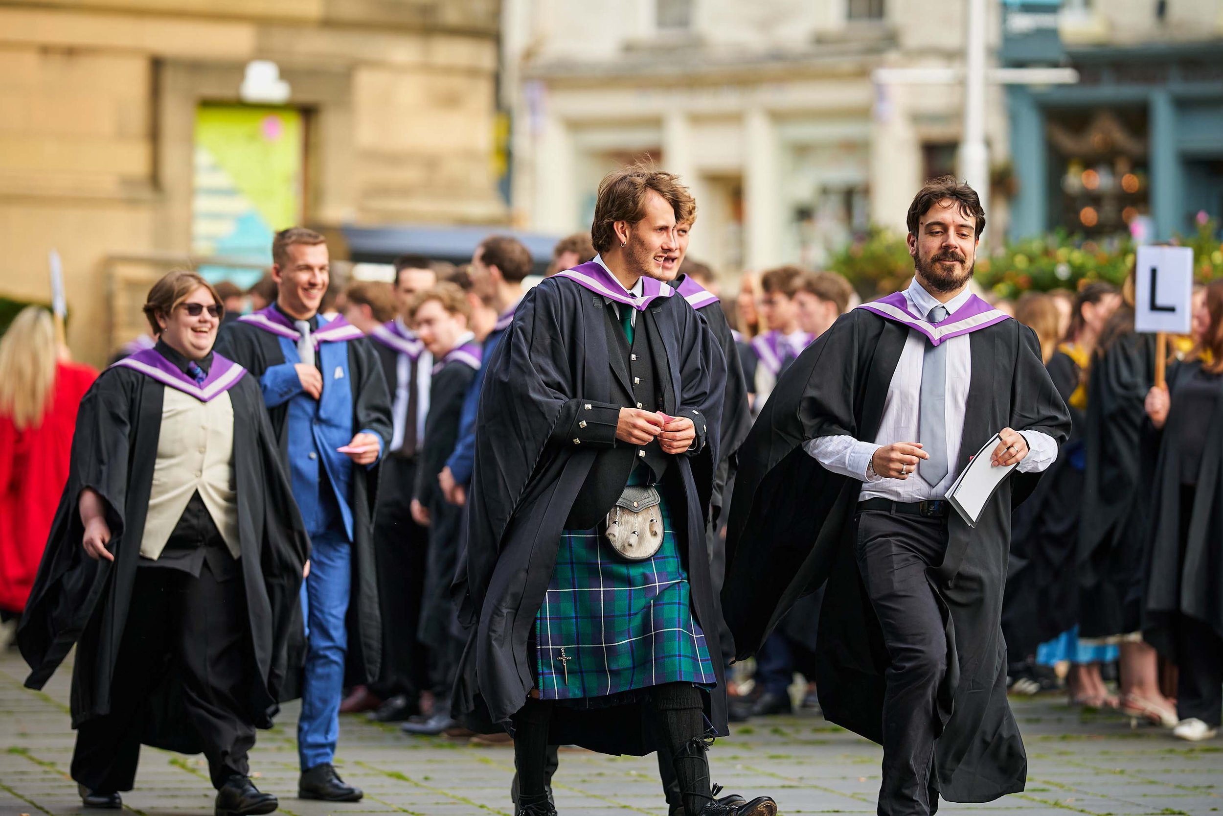 grad26086.jpg
