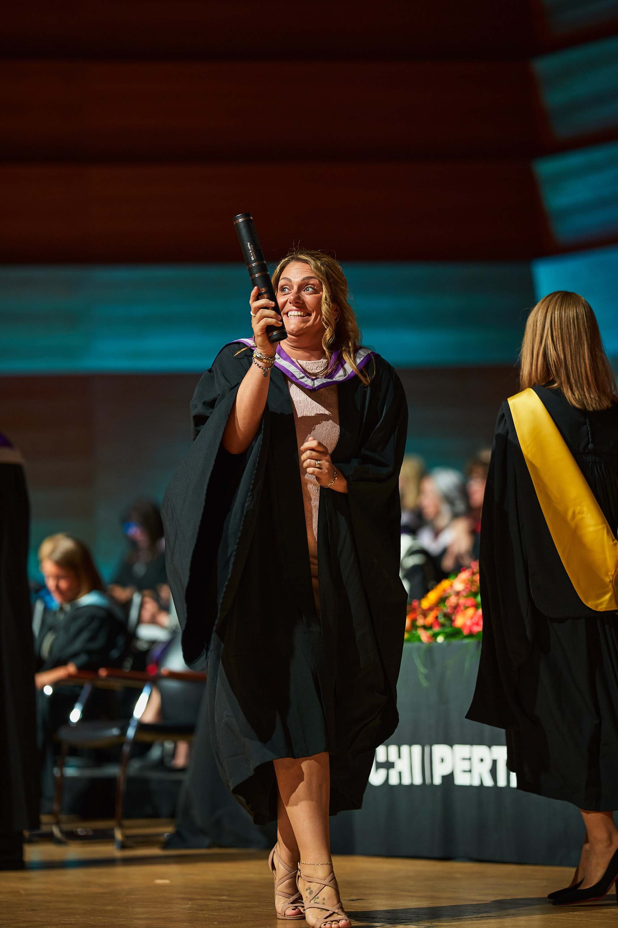 grad26150.jpg